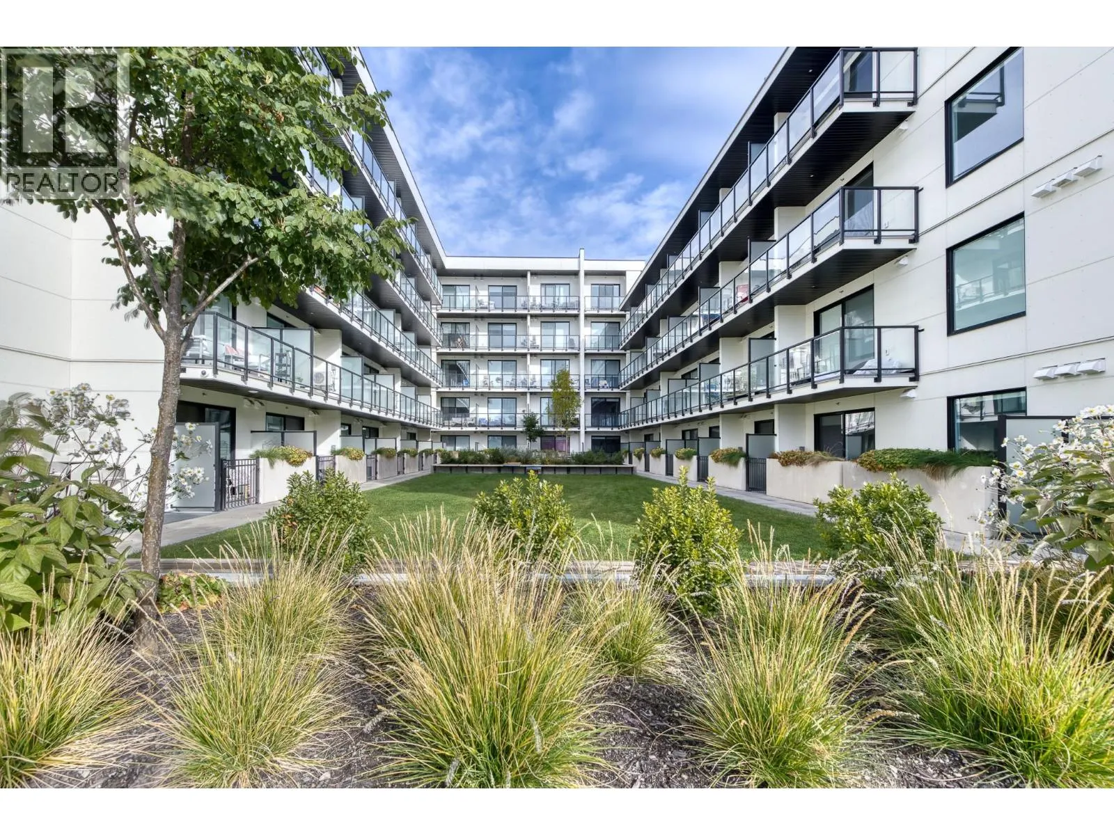 1274 Devonshire Avenue Unit# 306