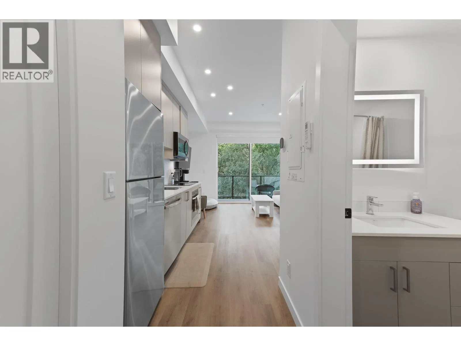 1274 Devonshire Avenue Unit# 306