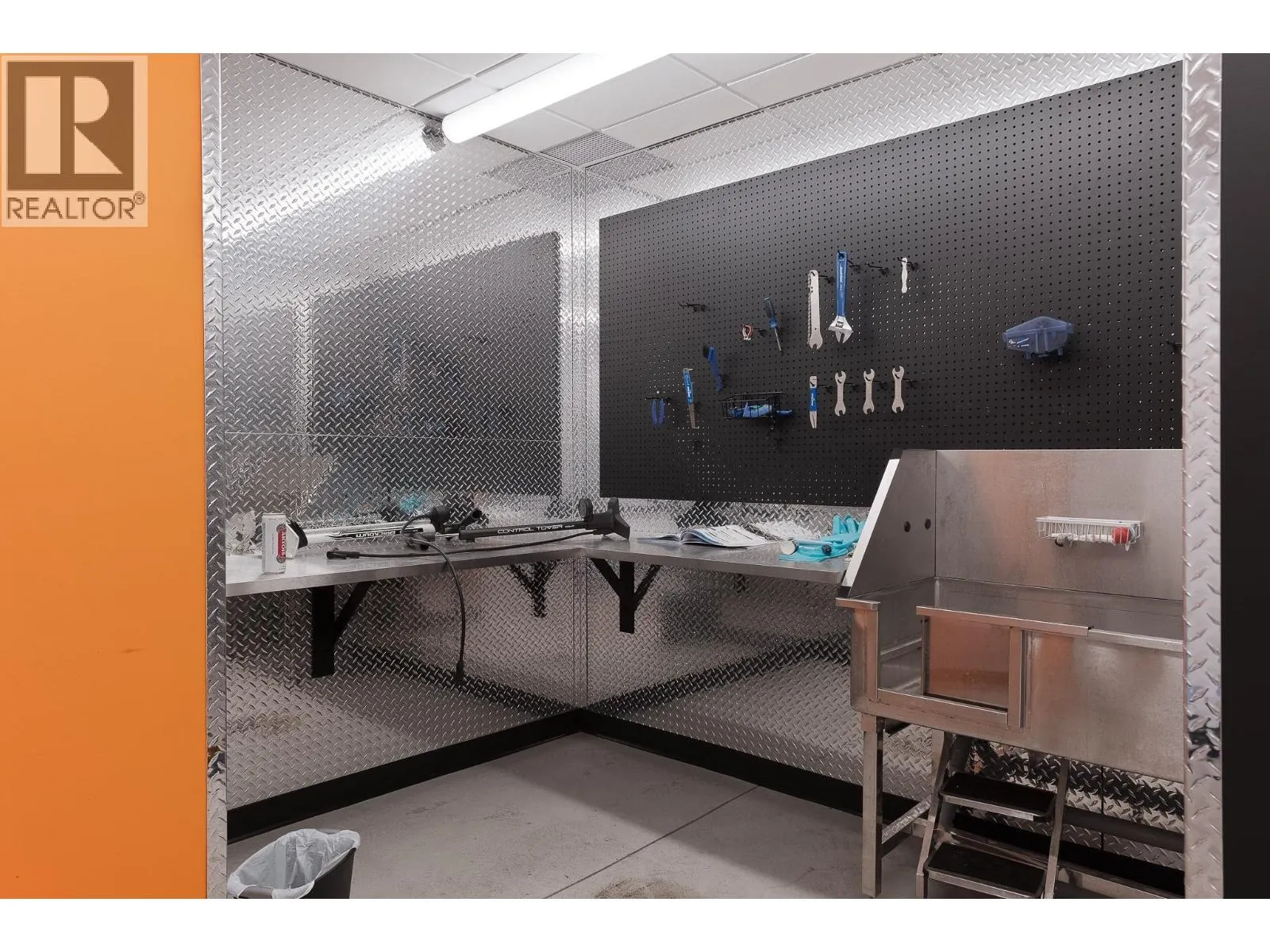 1274 Devonshire Avenue Unit# 306