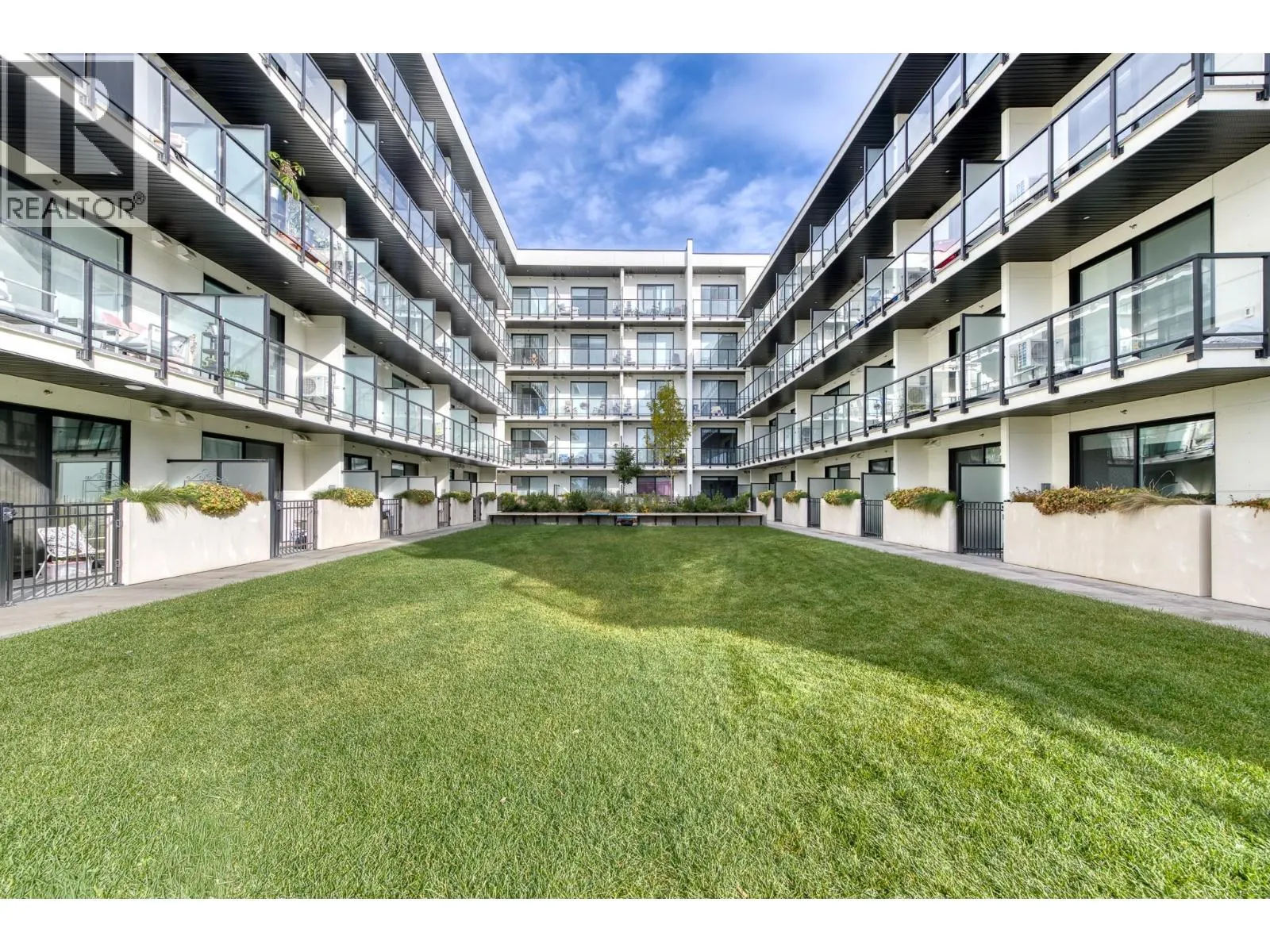 1274 Devonshire Avenue Unit# 306