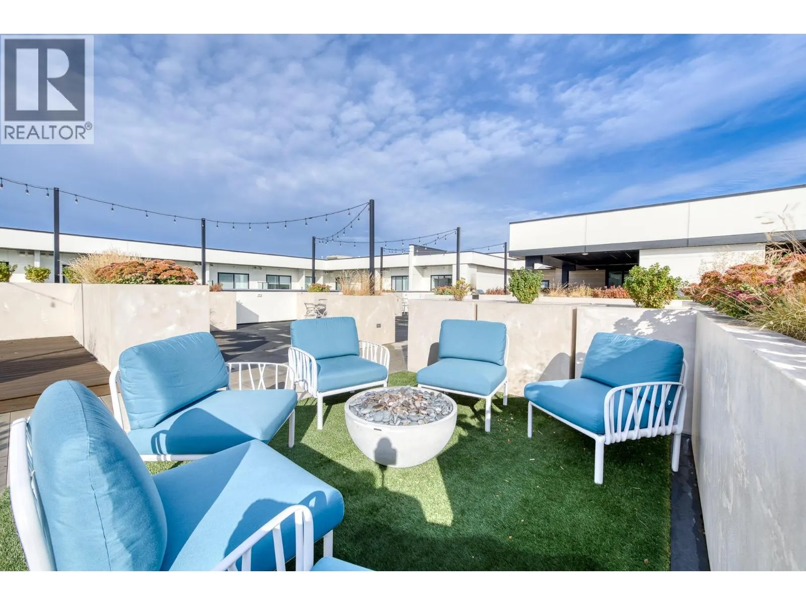 1274 Devonshire Avenue Unit# 306