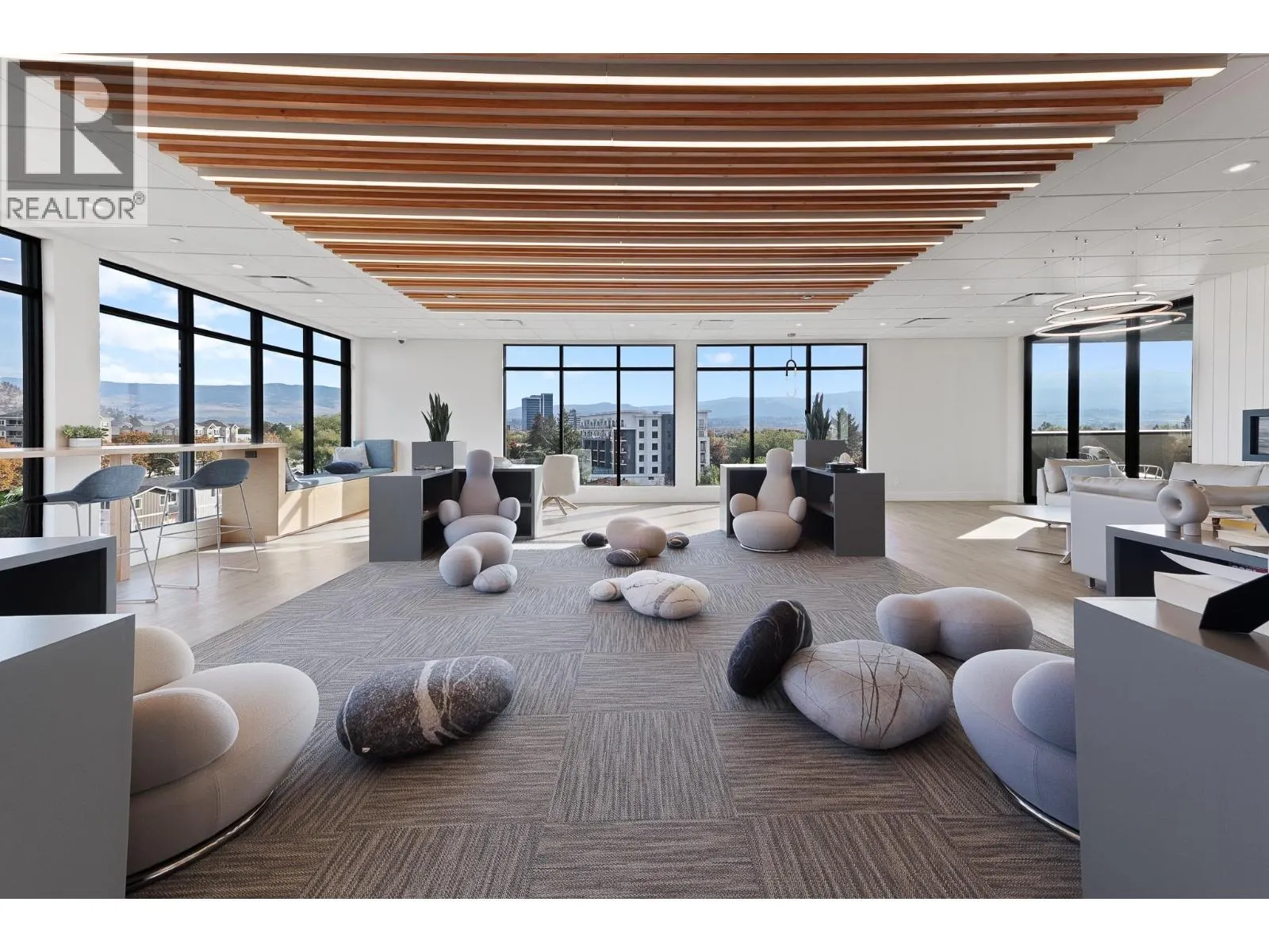 1274 Devonshire Avenue Unit# 306