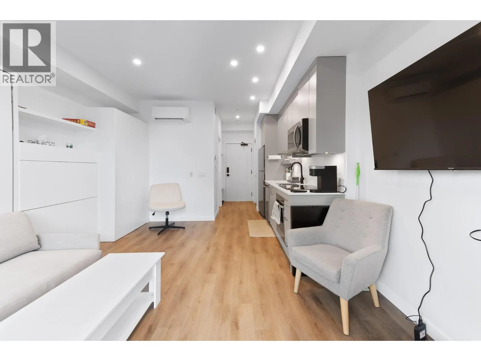 1274 Devonshire Avenue Unit# 306