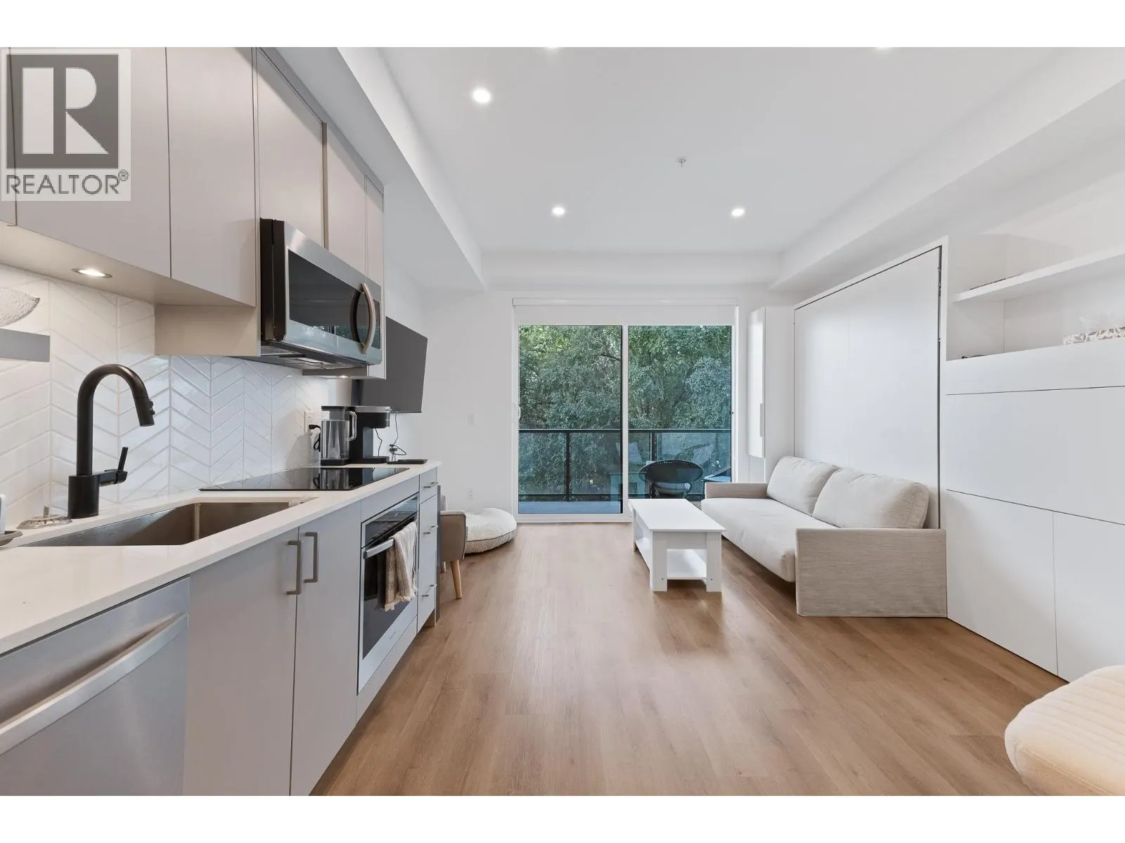 1274 Devonshire Avenue Unit# 306