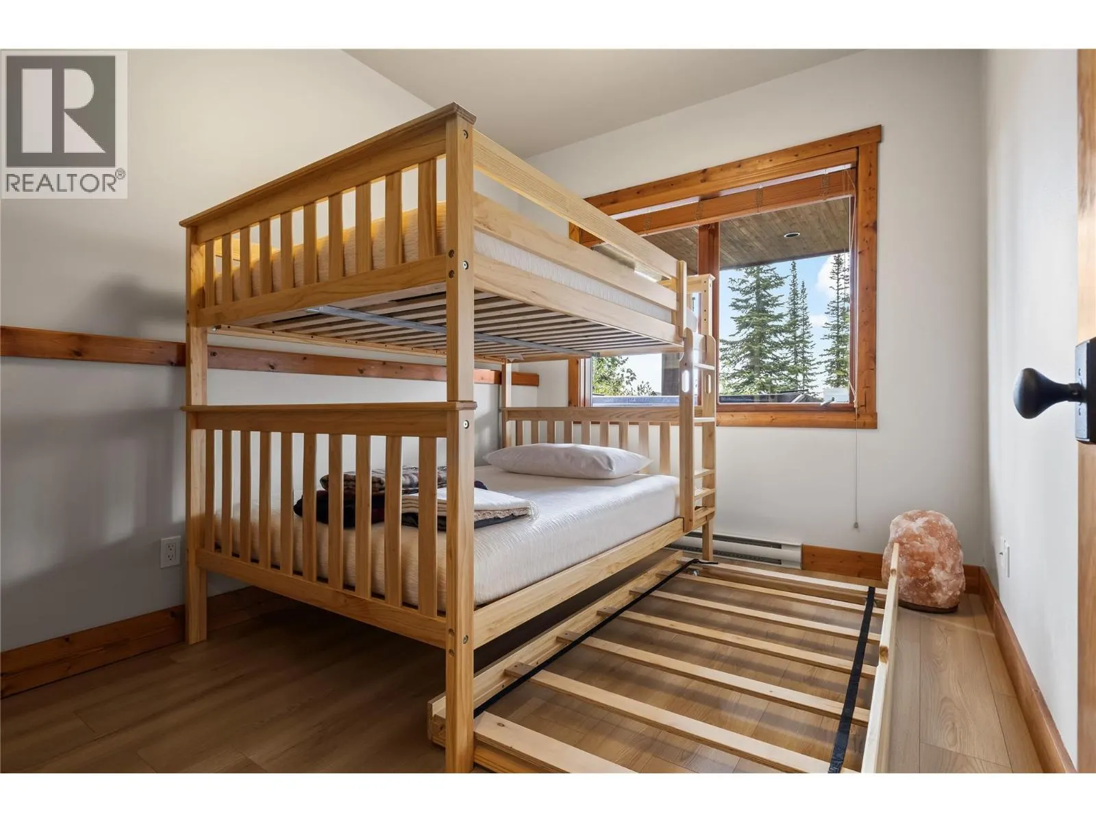 5925 Snow Pines Road Unit# 1