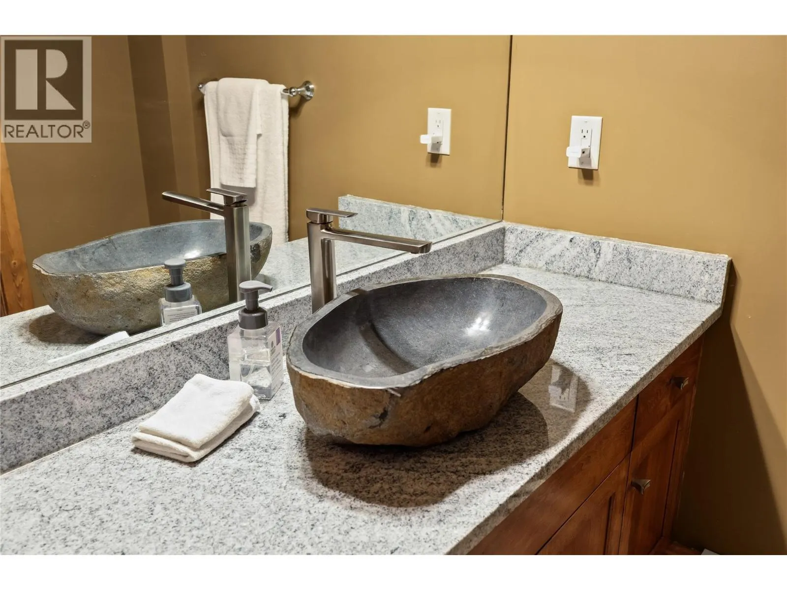 5925 Snow Pines Road Unit# 1