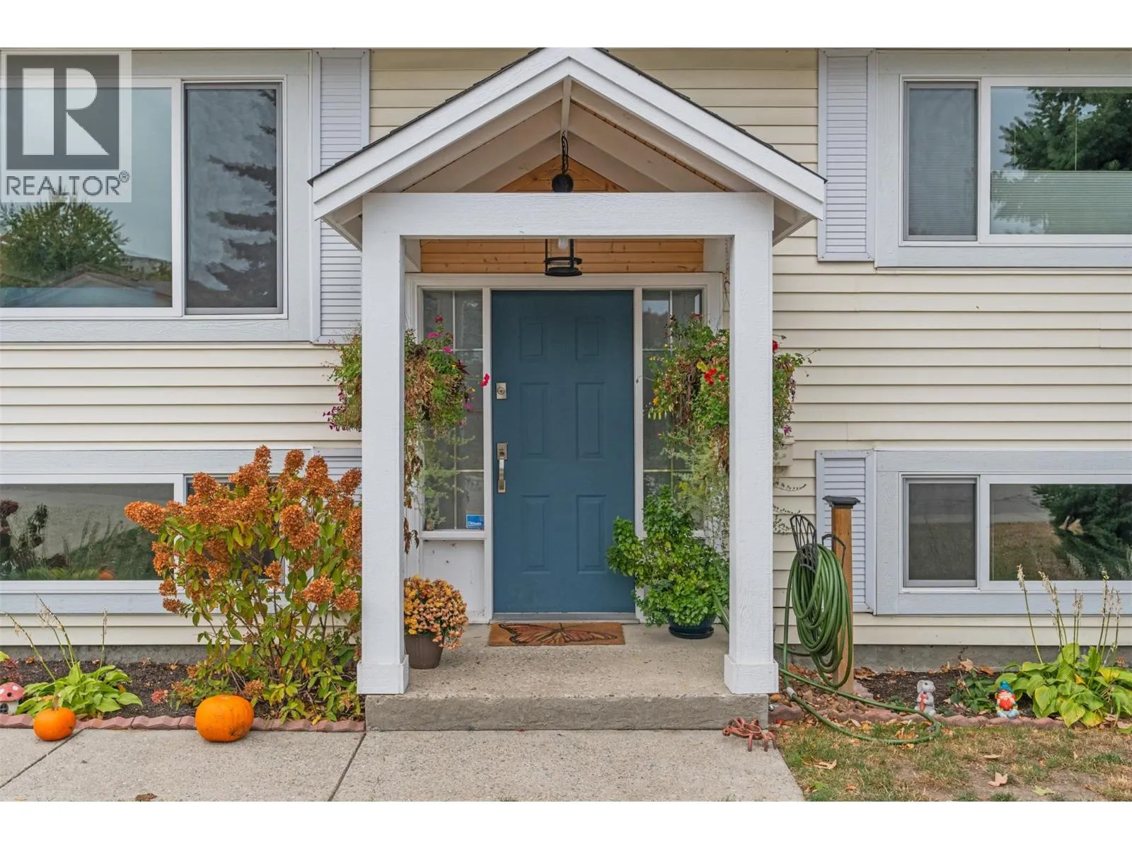 5628 South Vernon Drive