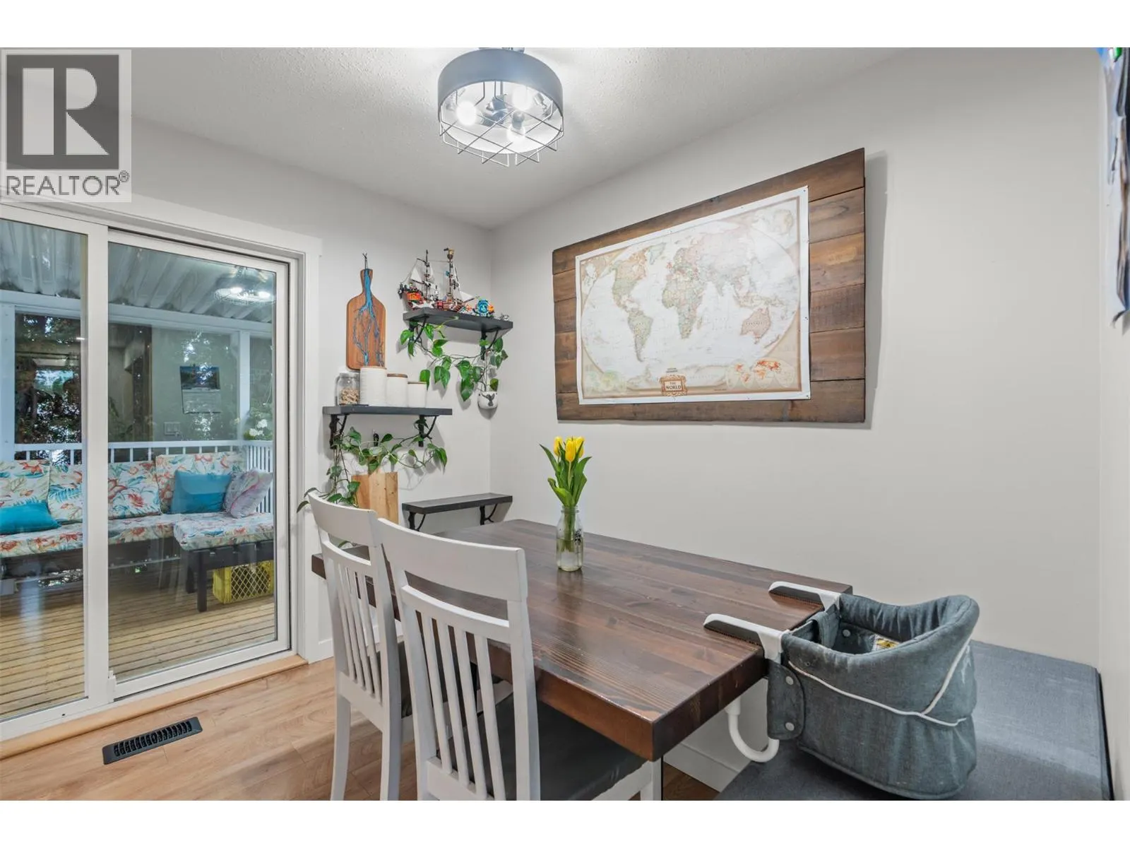 5628 South Vernon Drive