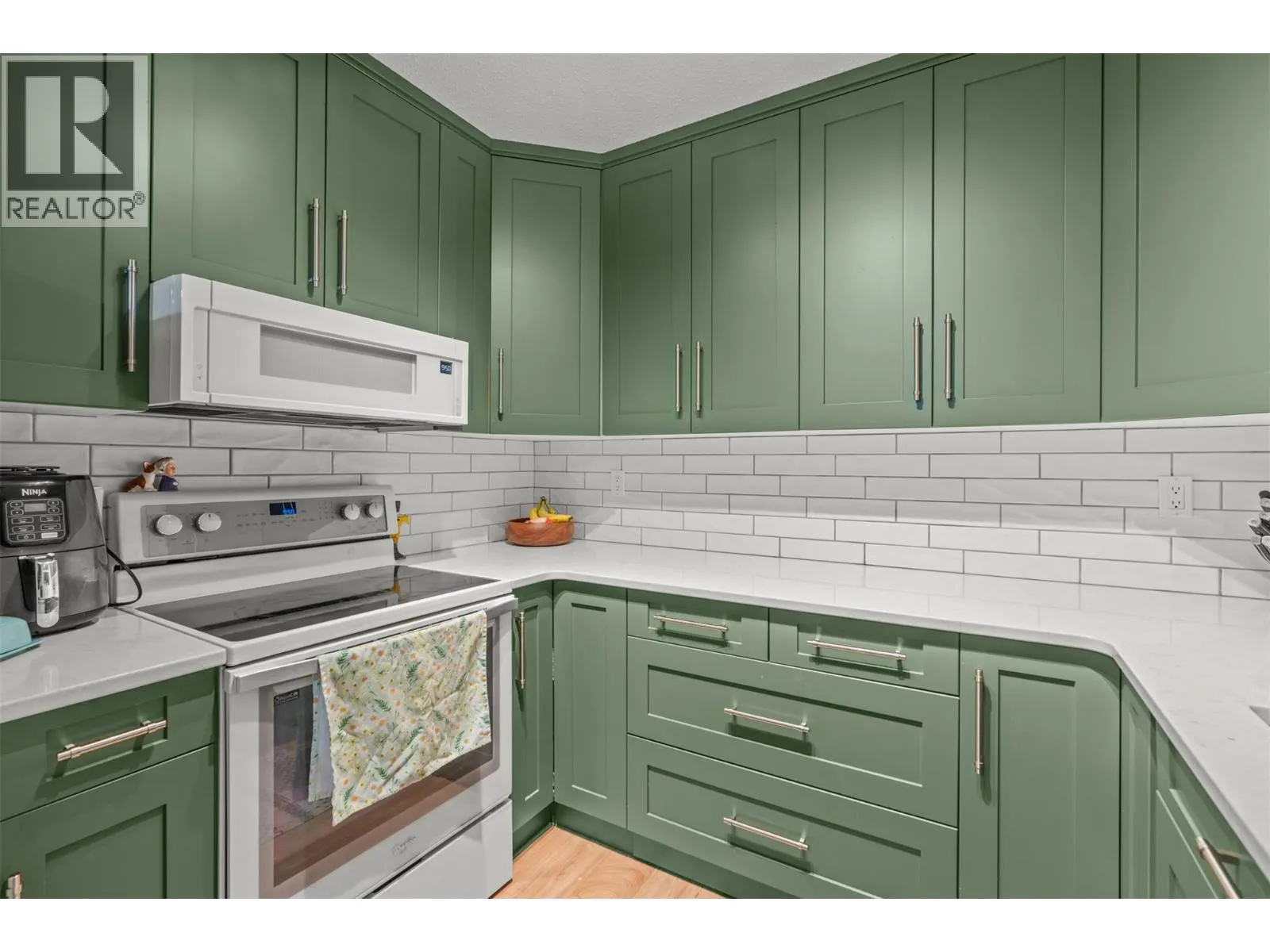 5628 South Vernon Drive