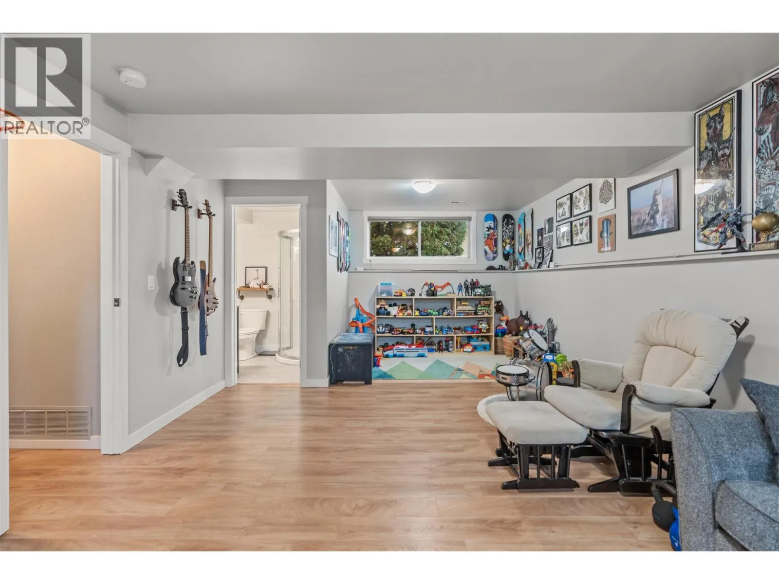 5628 South Vernon Drive