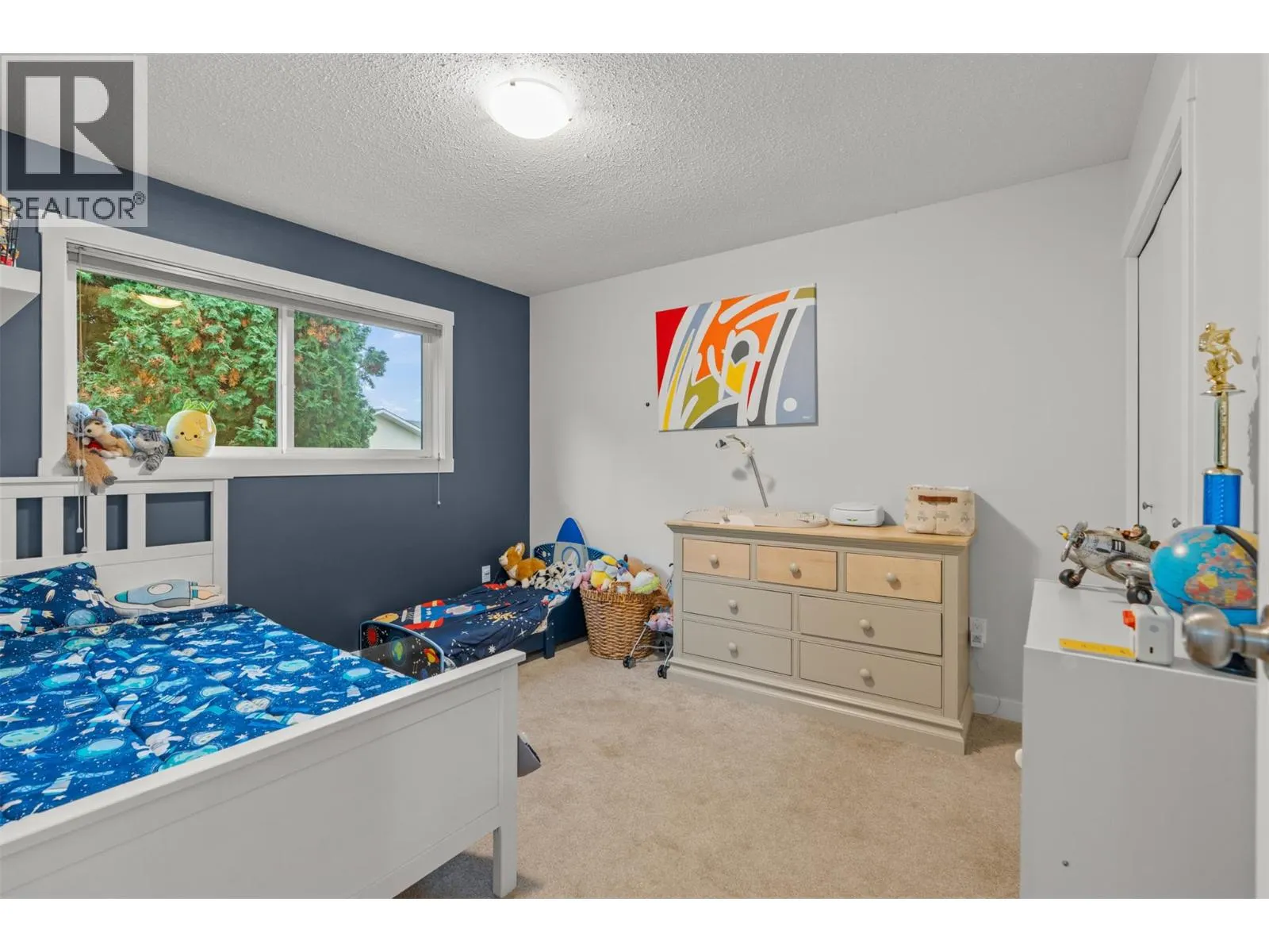 5628 South Vernon Drive