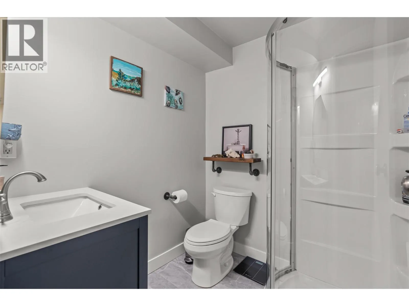 5628 South Vernon Drive