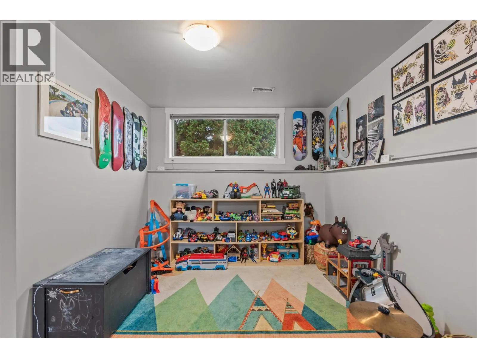 5628 South Vernon Drive