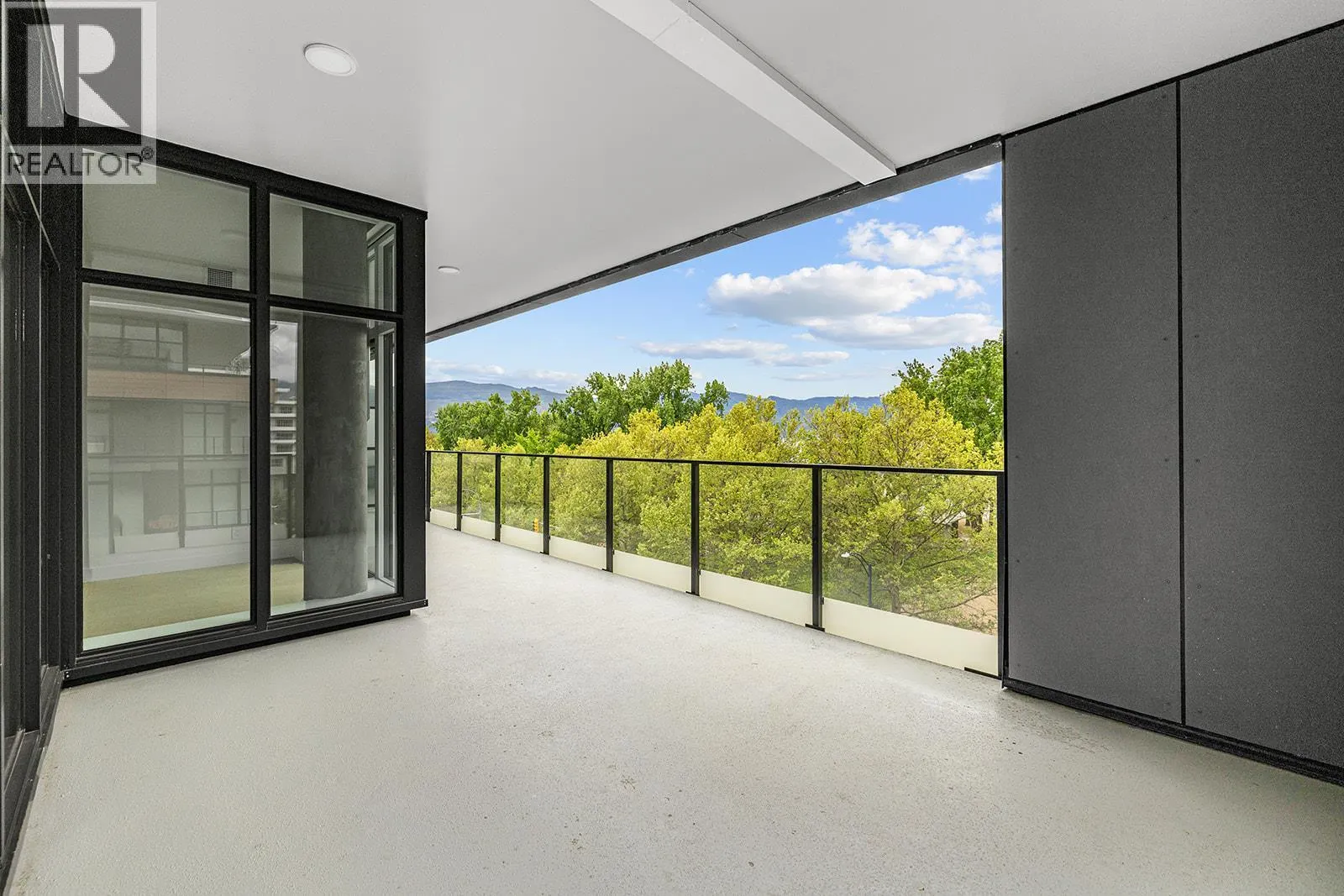 3409 Lakeshore Road Unit# 509