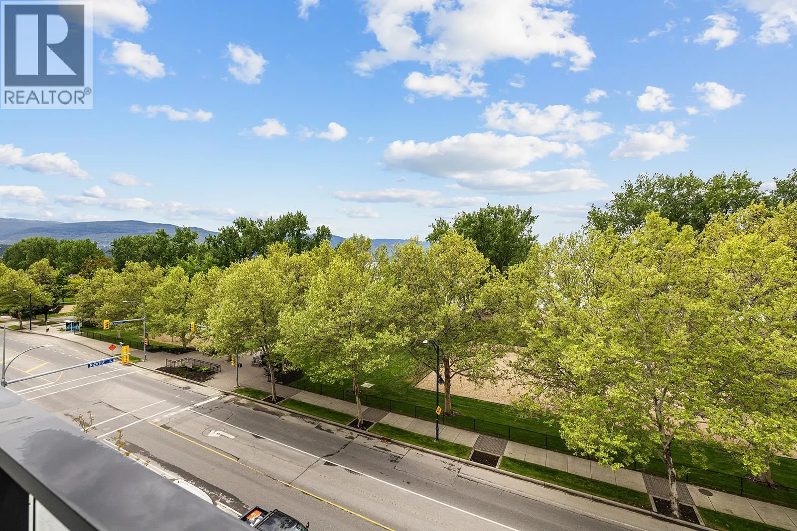 3409 Lakeshore Road Unit# 509