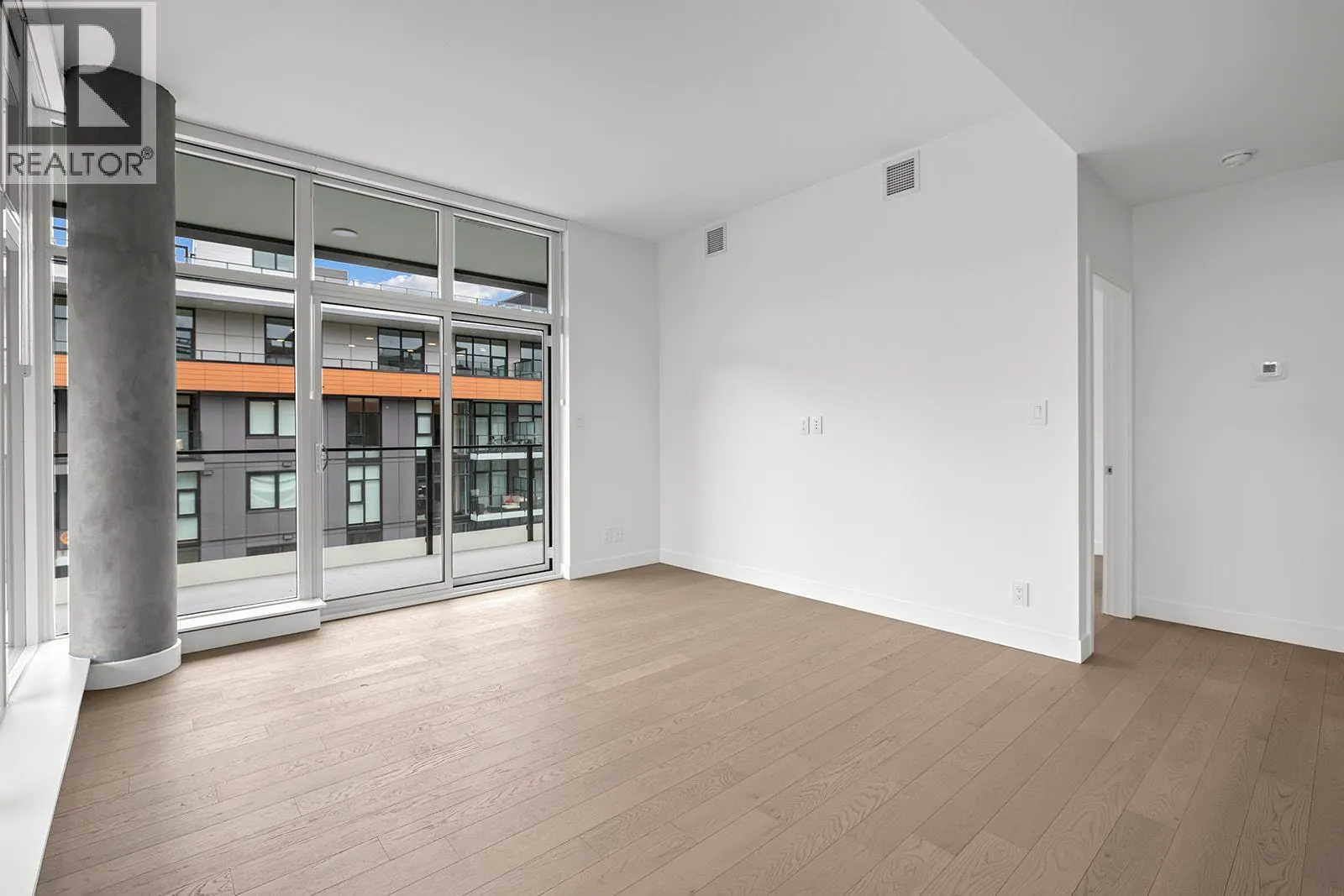 3409 Lakeshore Road Unit# 509