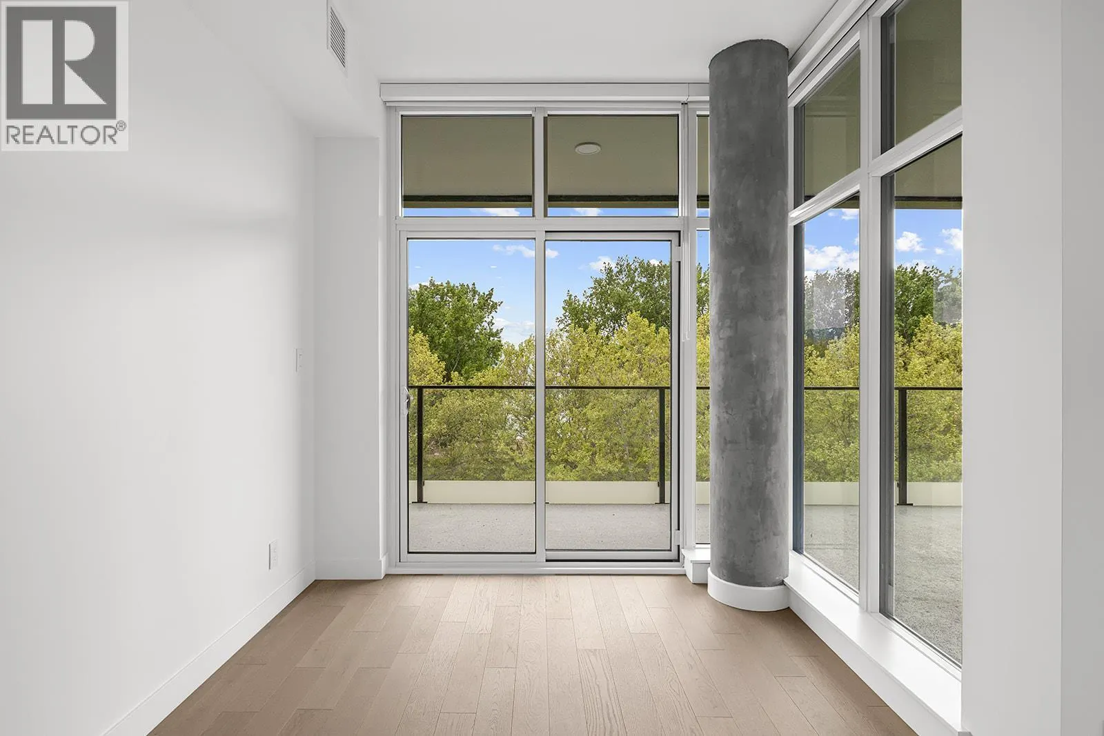 3409 Lakeshore Road Unit# 509