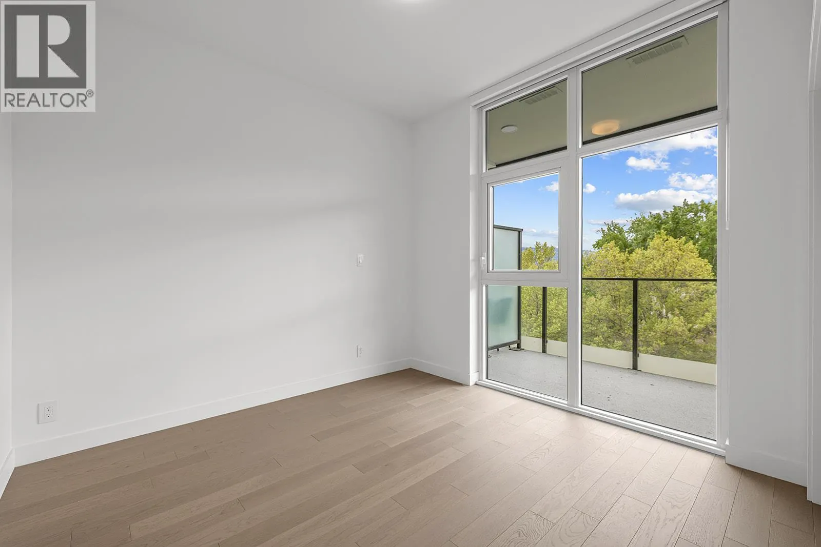 3409 Lakeshore Road Unit# 509