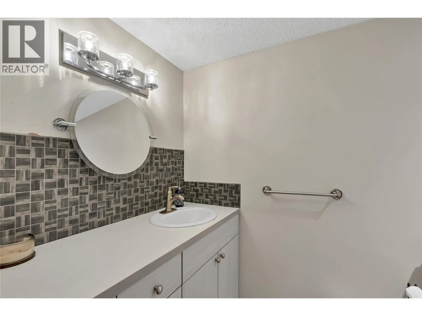 110 SKAHA Place Unit# 310