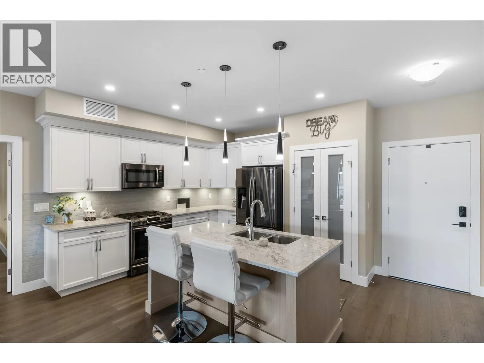 3475 Granite Close Unit# 104