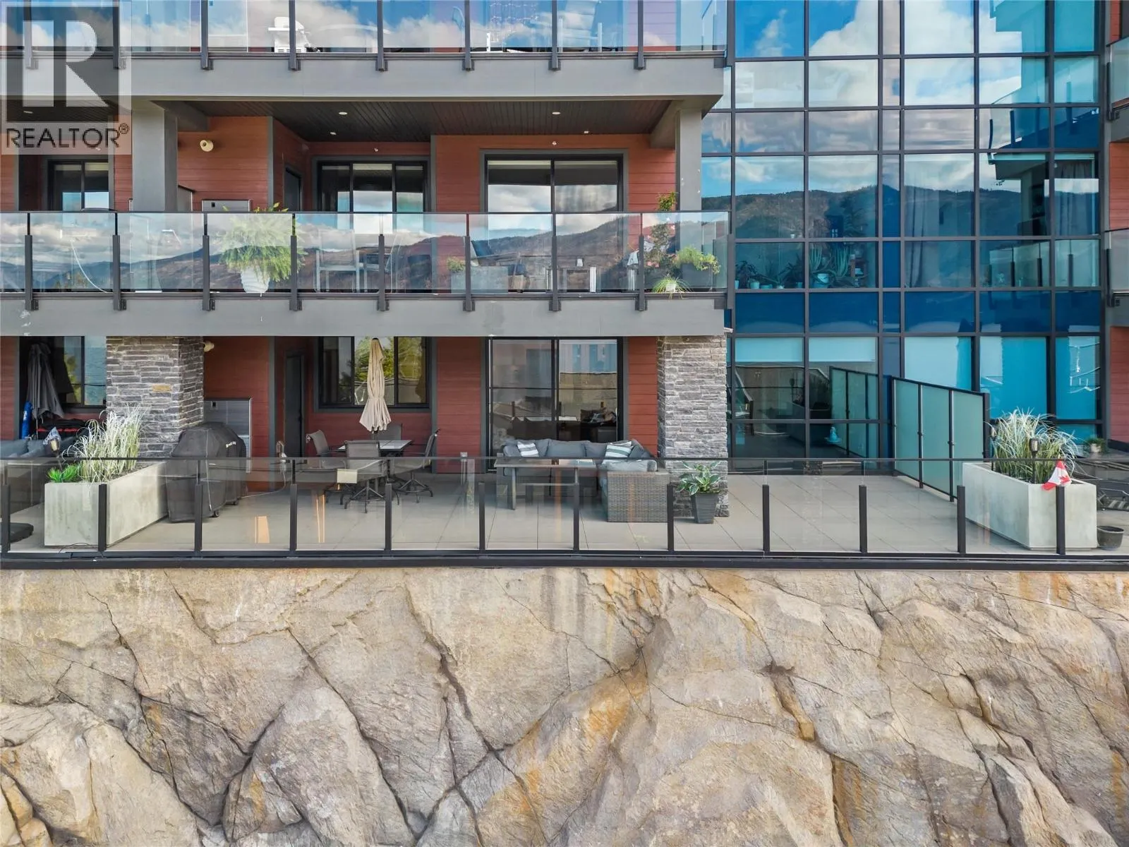 3475 Granite Close Unit# 104