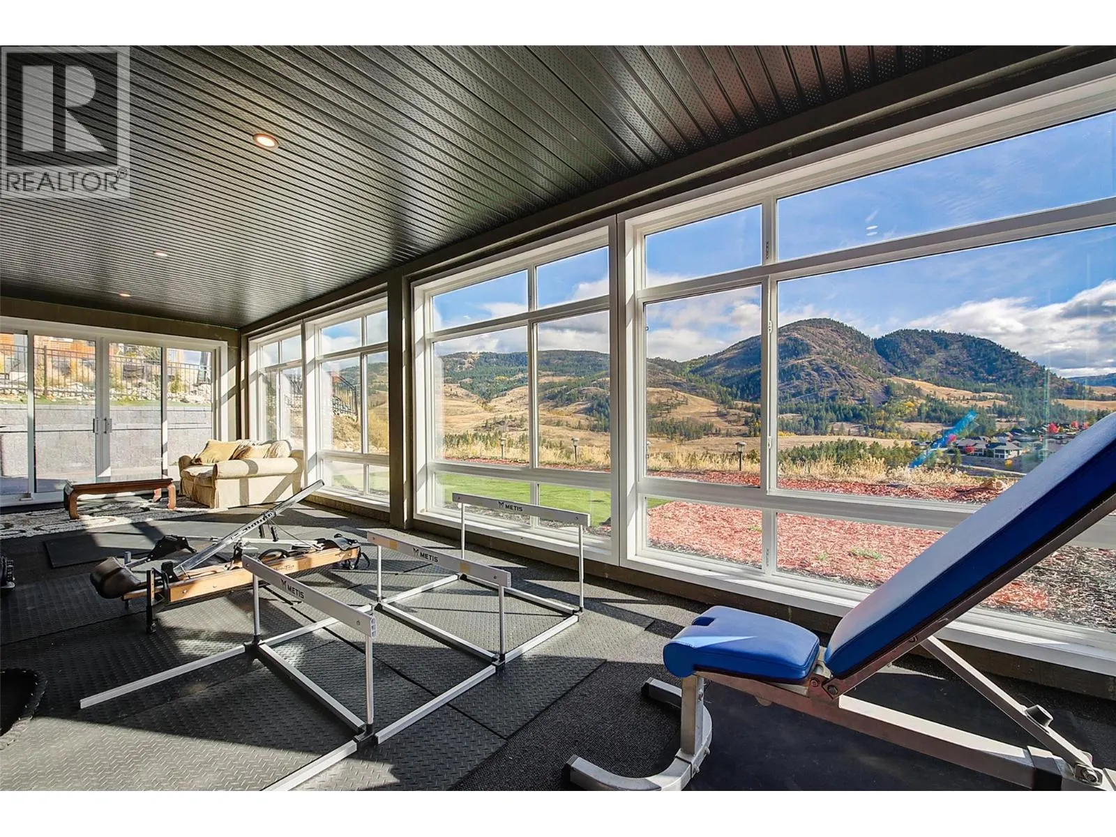 759 Carnoustie Drive