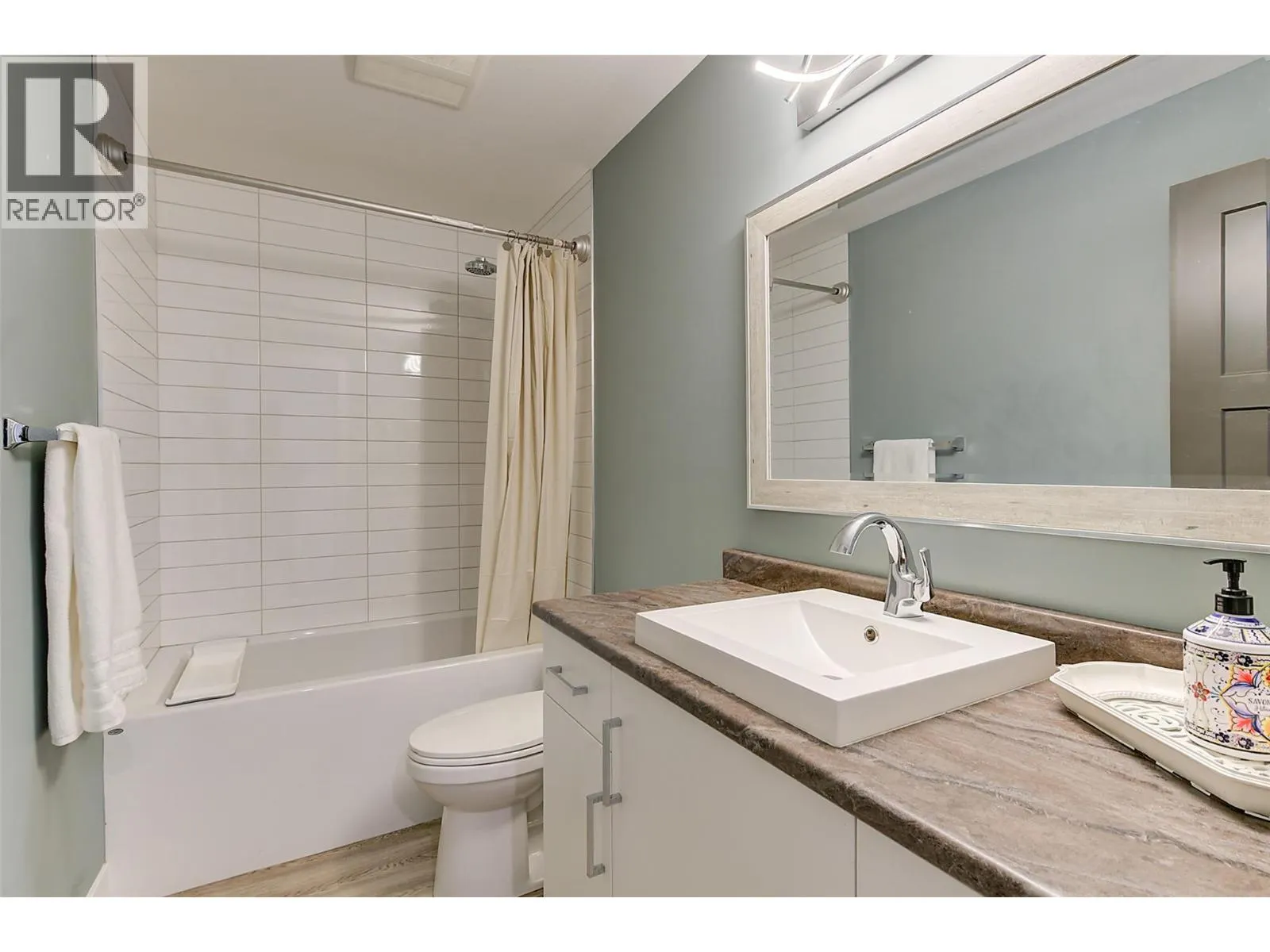 759 Carnoustie Drive