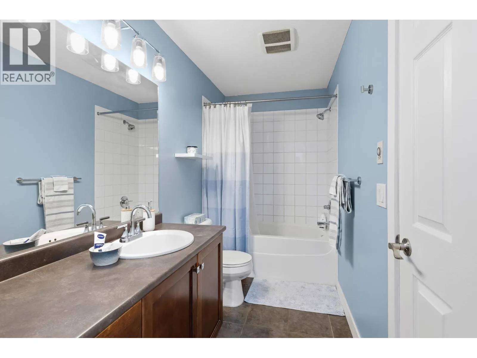 1875 Country Club Drive Unit# 1405