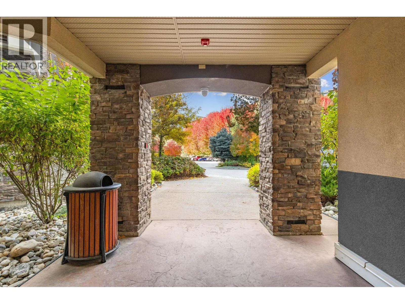 1875 Country Club Drive Unit# 1405