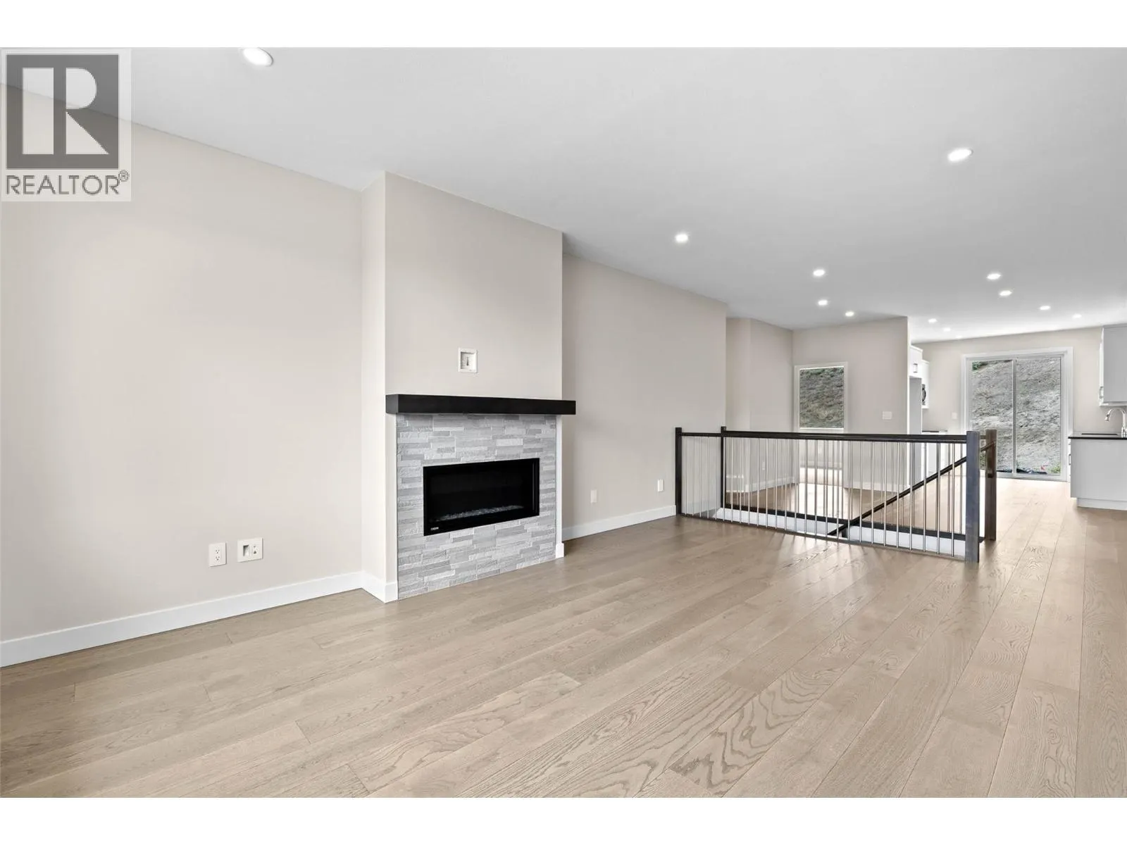 2045 STAGECOACH Drive Unit# 121