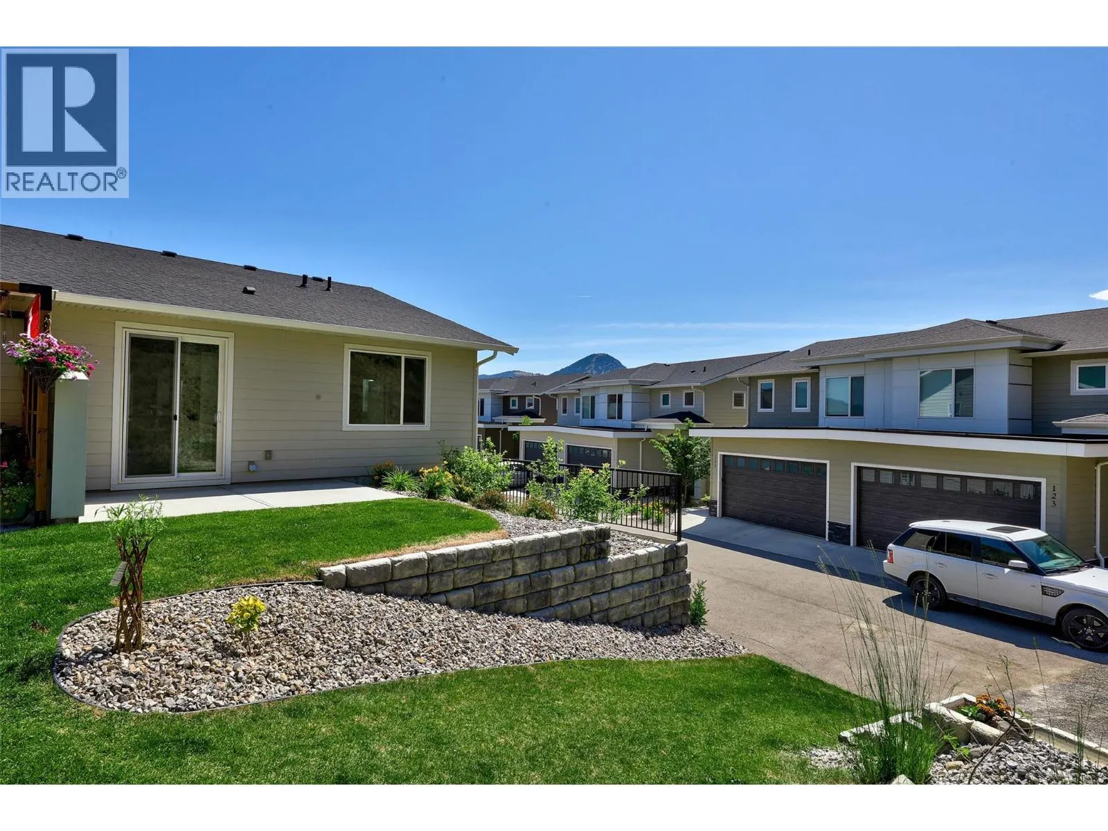 2045 STAGECOACH Drive Unit# 121