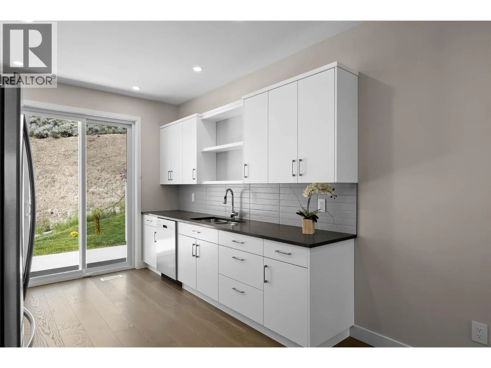 2045 STAGECOACH Drive Unit# 121