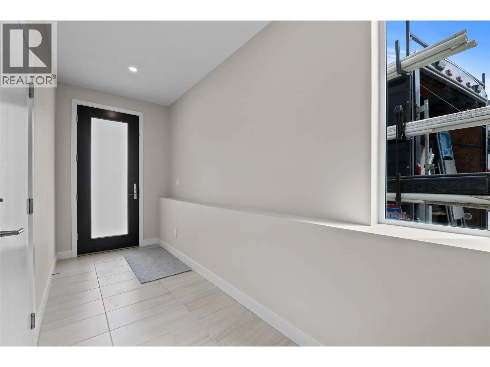 2045 STAGECOACH Drive Unit# 121