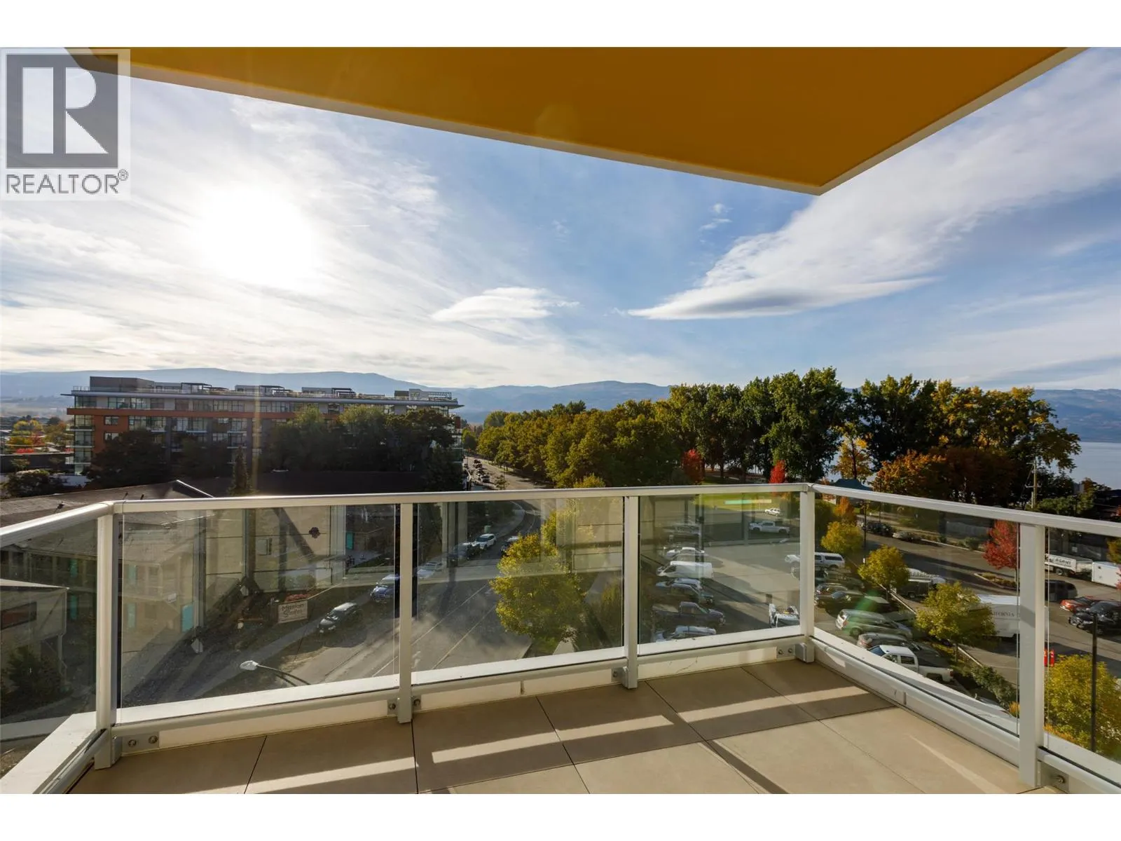 3340 Lakeshore Road Unit# 511