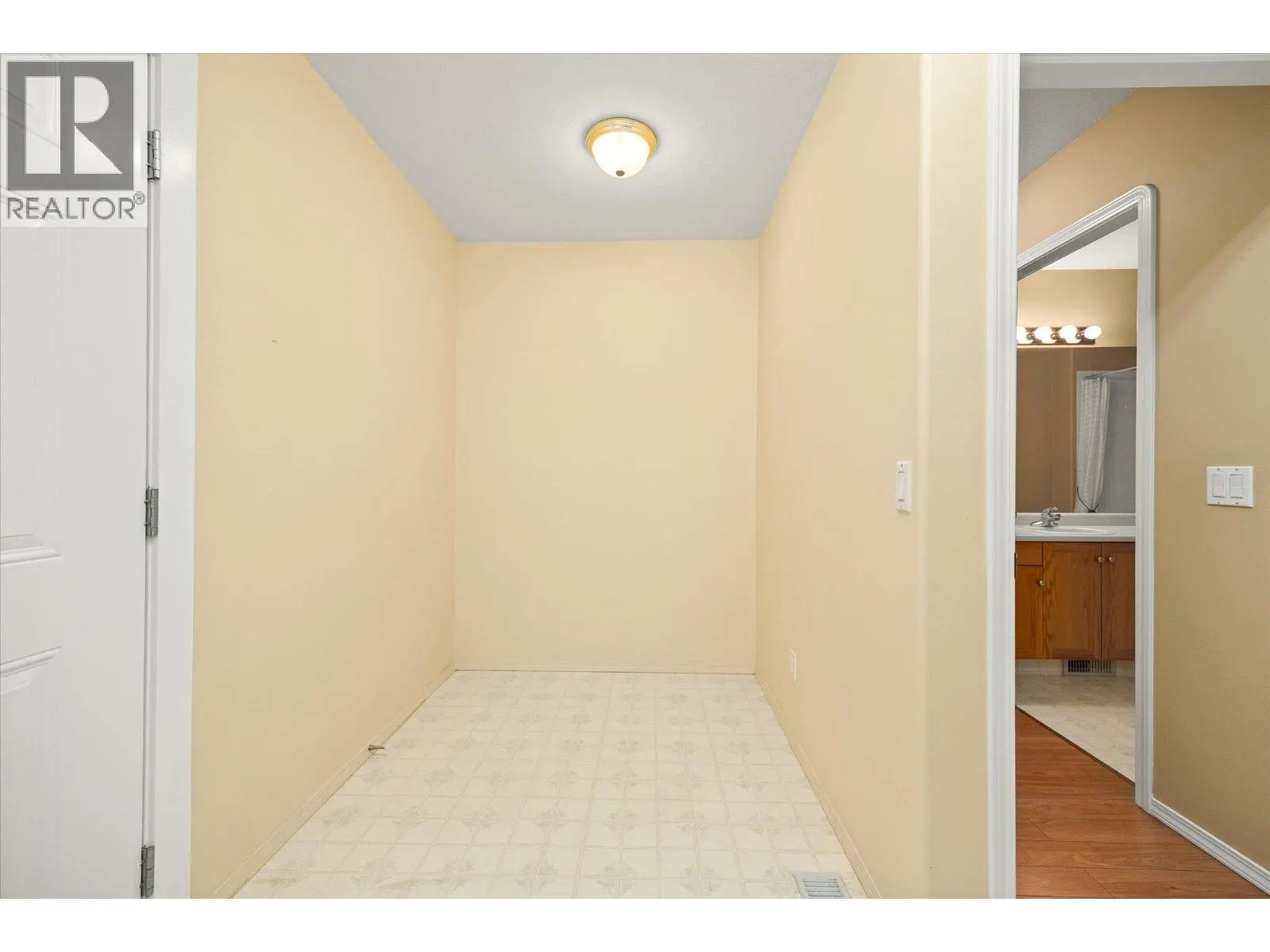 680 Valley Road Unit# 12