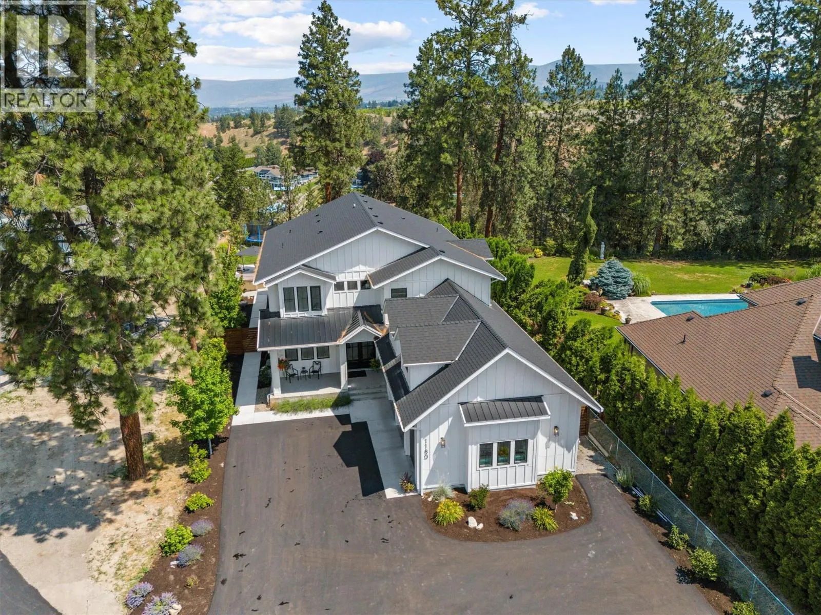 1180 Mission Ridge Road