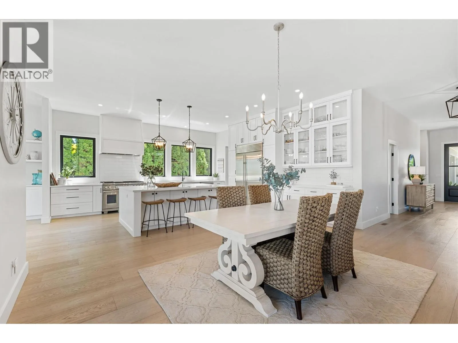 1180 Mission Ridge Road