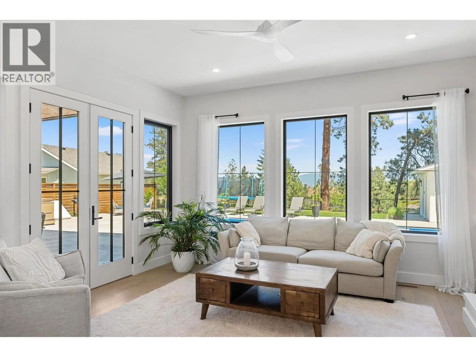 1180 Mission Ridge Road