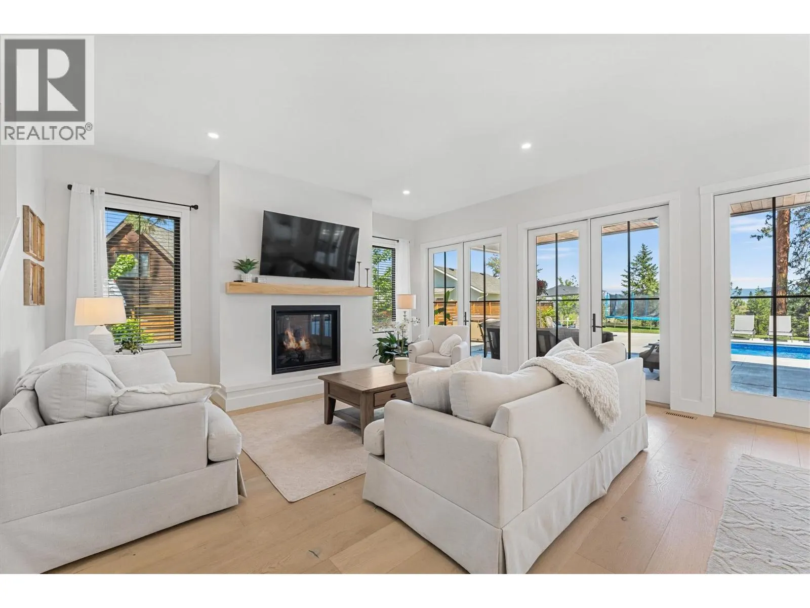 1180 Mission Ridge Road