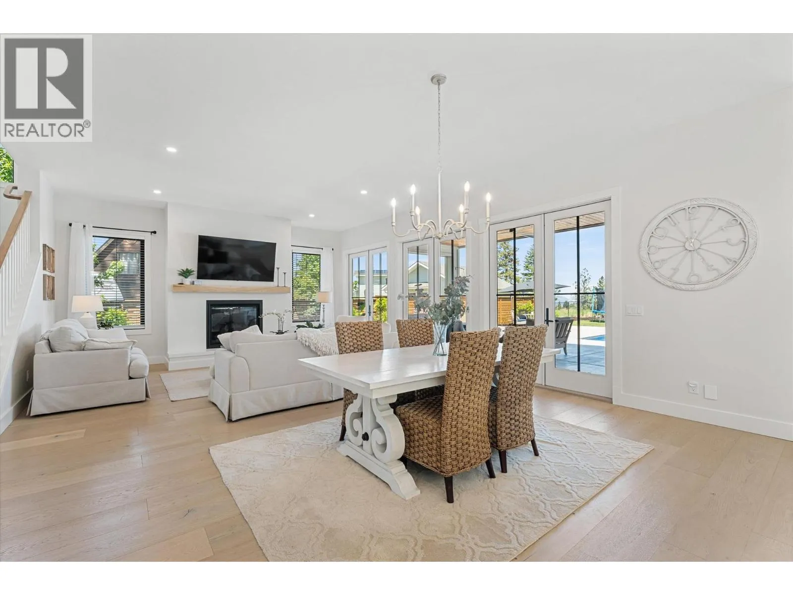 1180 Mission Ridge Road