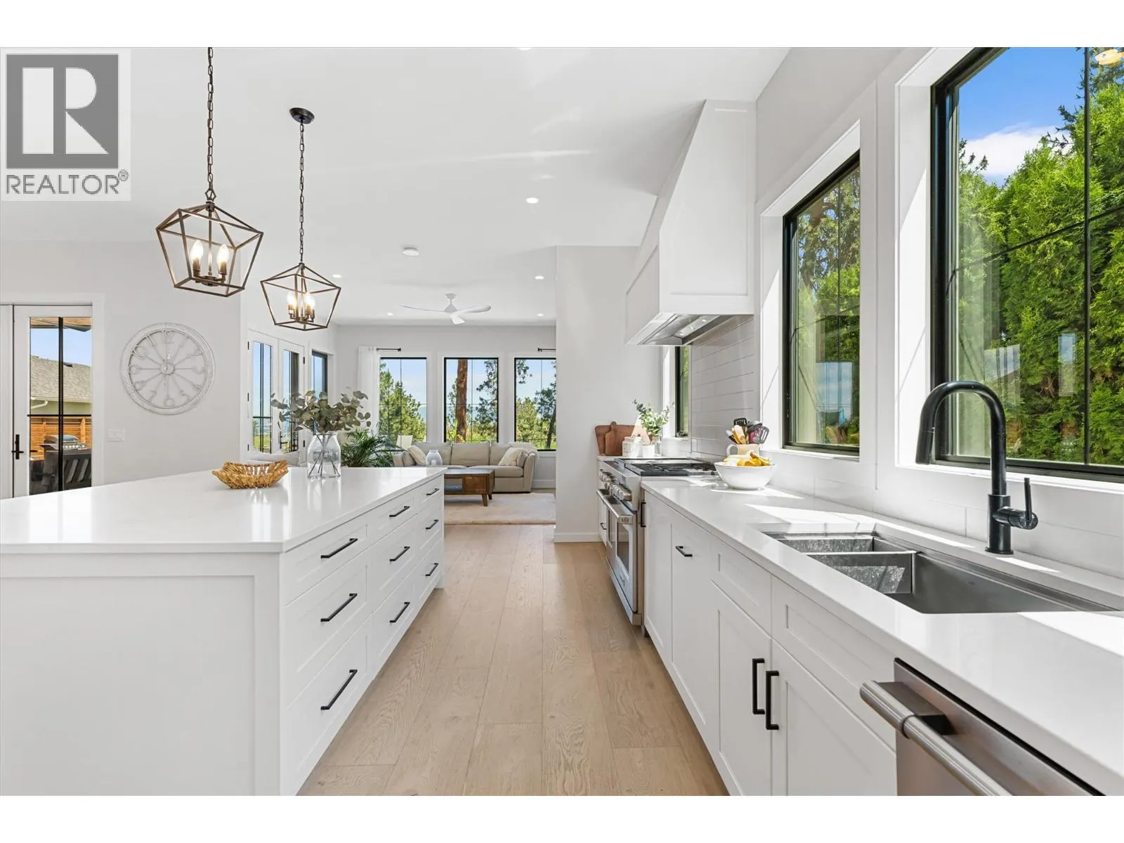 1180 Mission Ridge Road