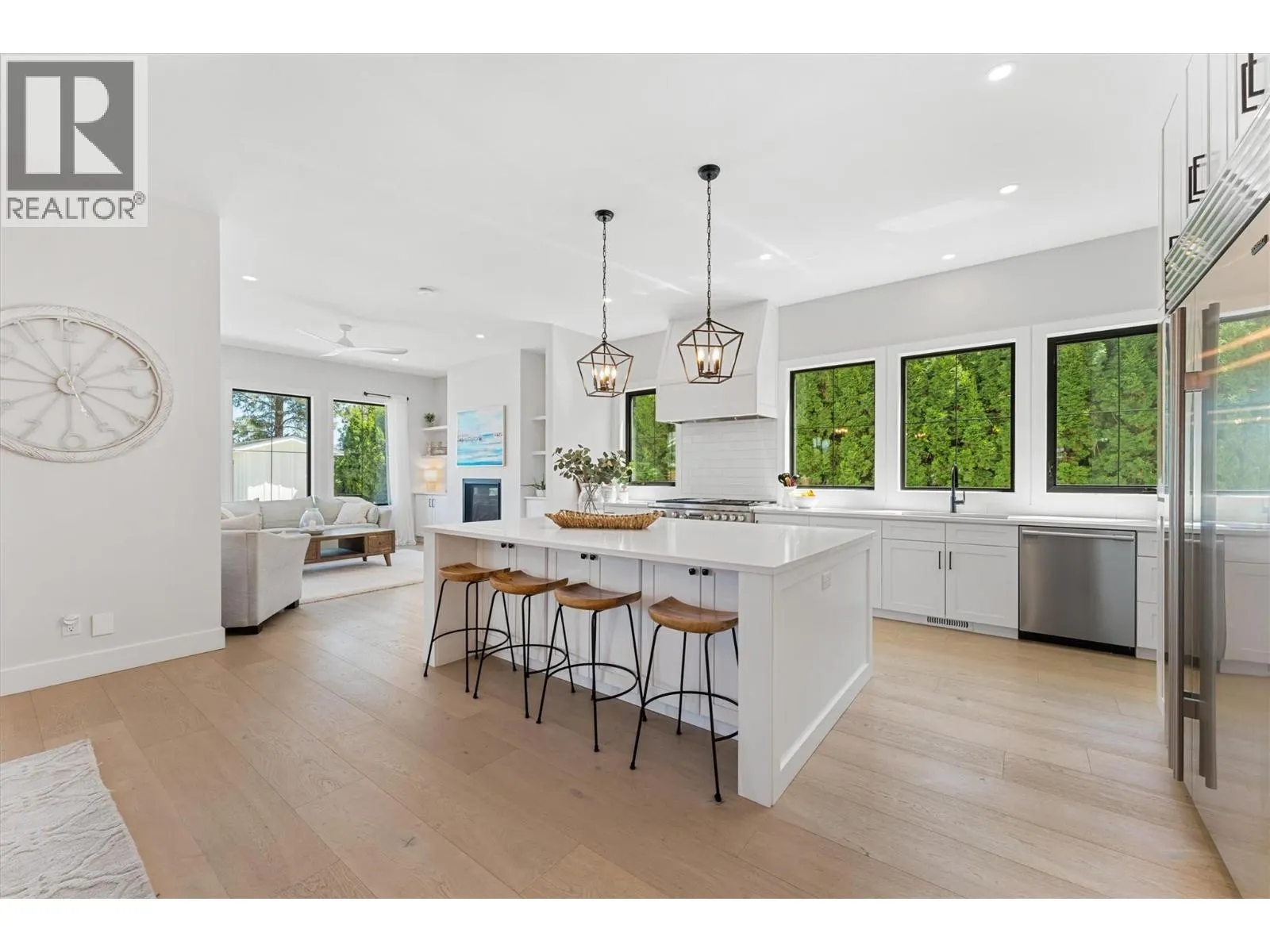 1180 Mission Ridge Road