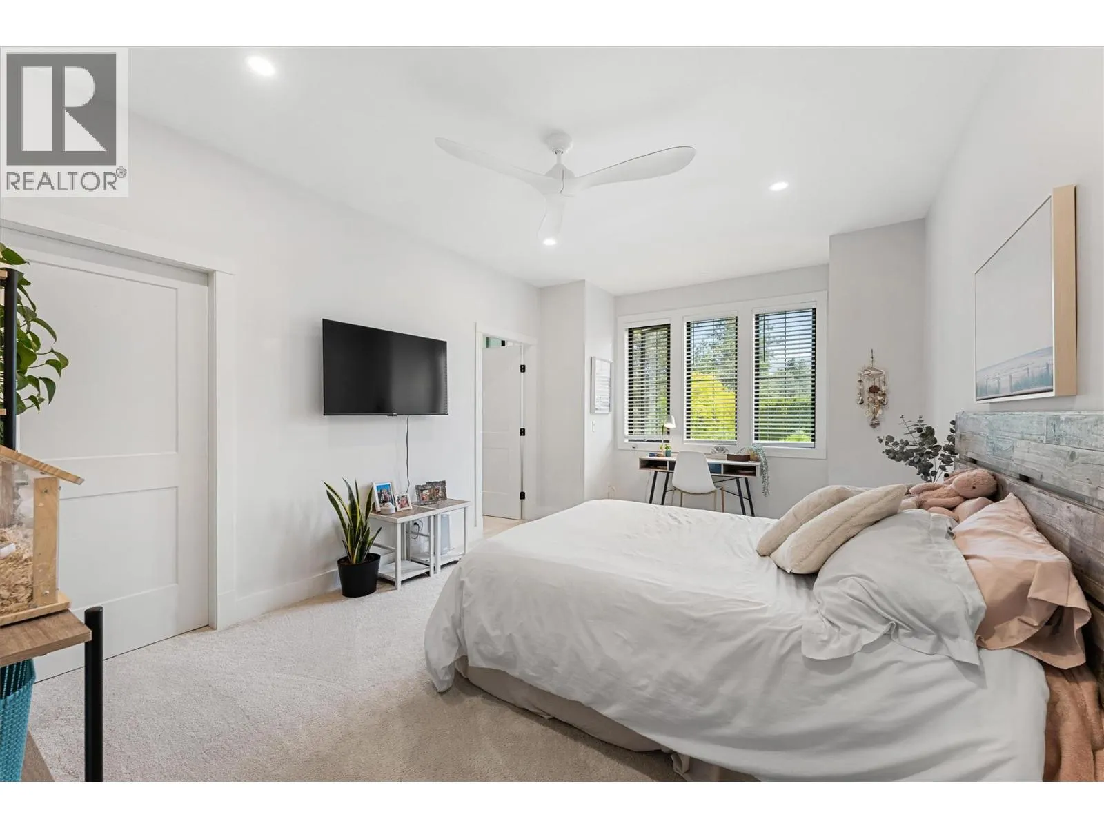 1180 Mission Ridge Road