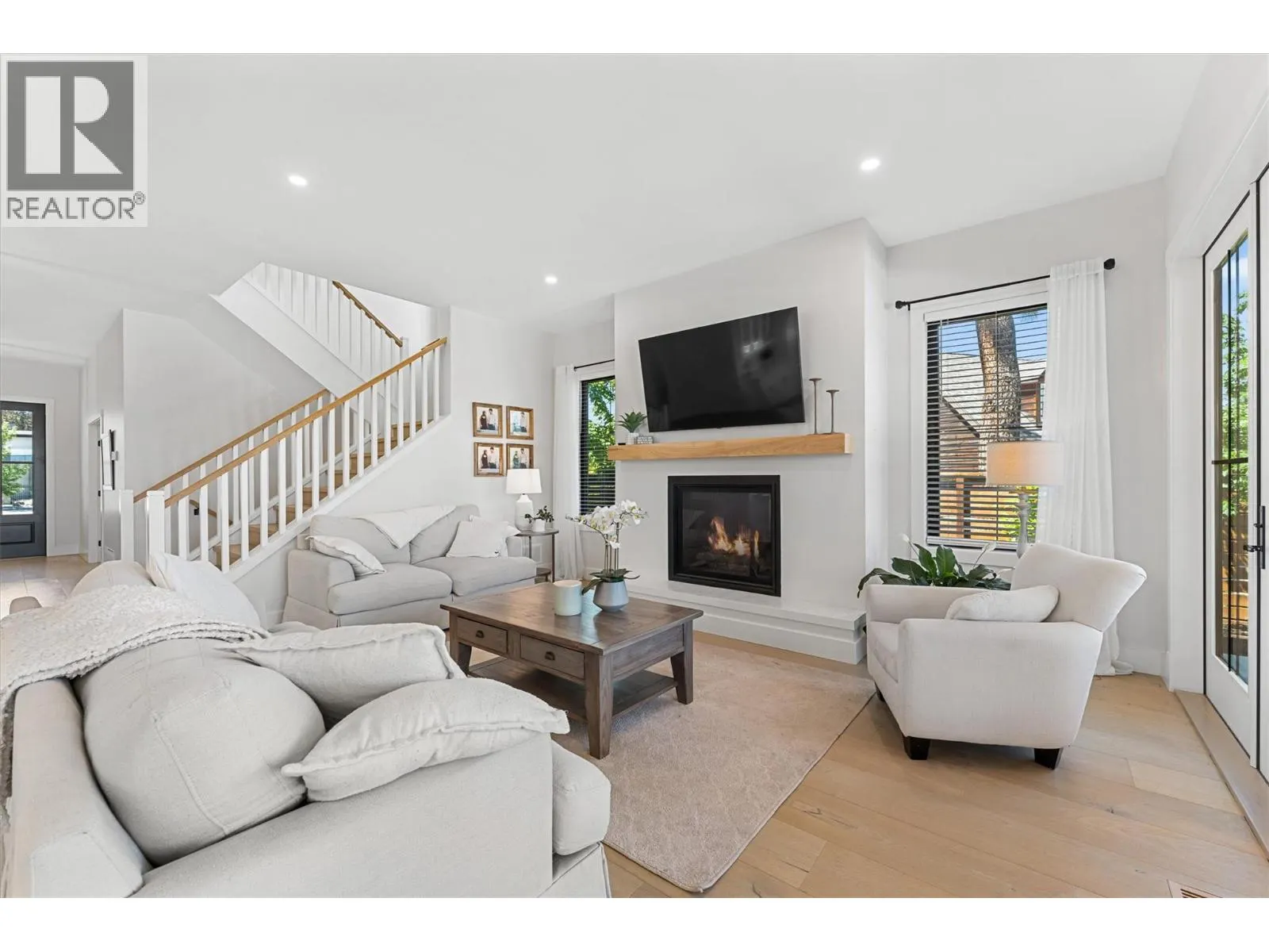 1180 Mission Ridge Road