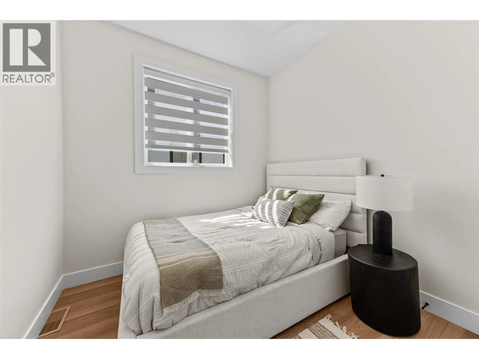 1034 Martin Avenue Unit# 4