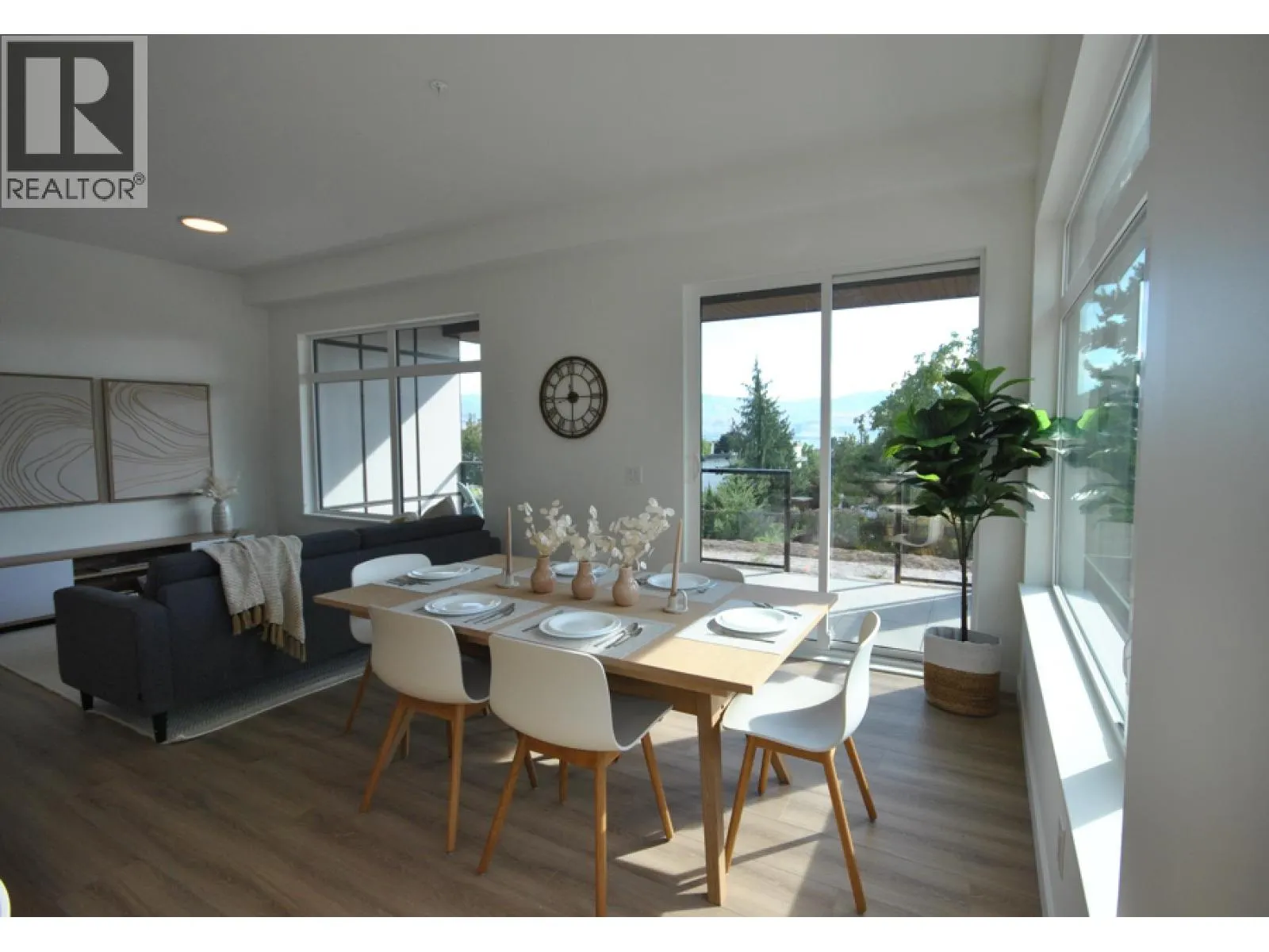 2780 Olalla Bay Unit# 105 Lot# 5