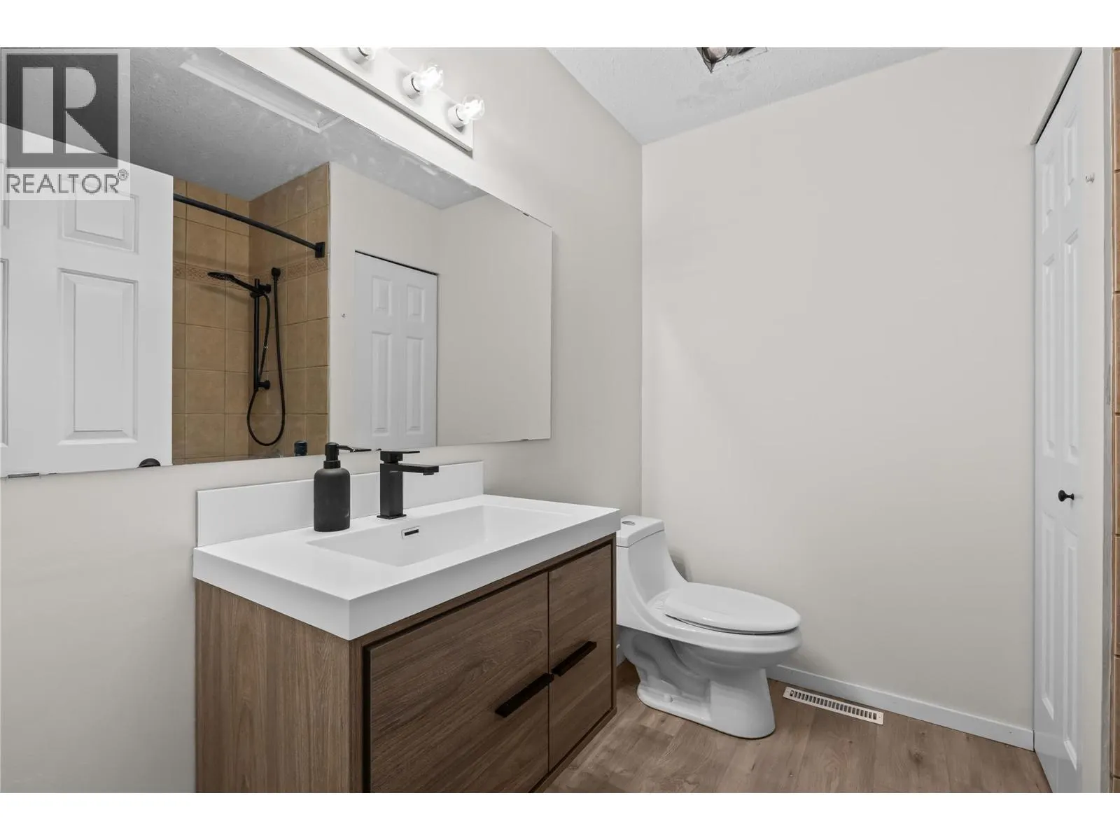 2055 Ethel Street Unit# 14