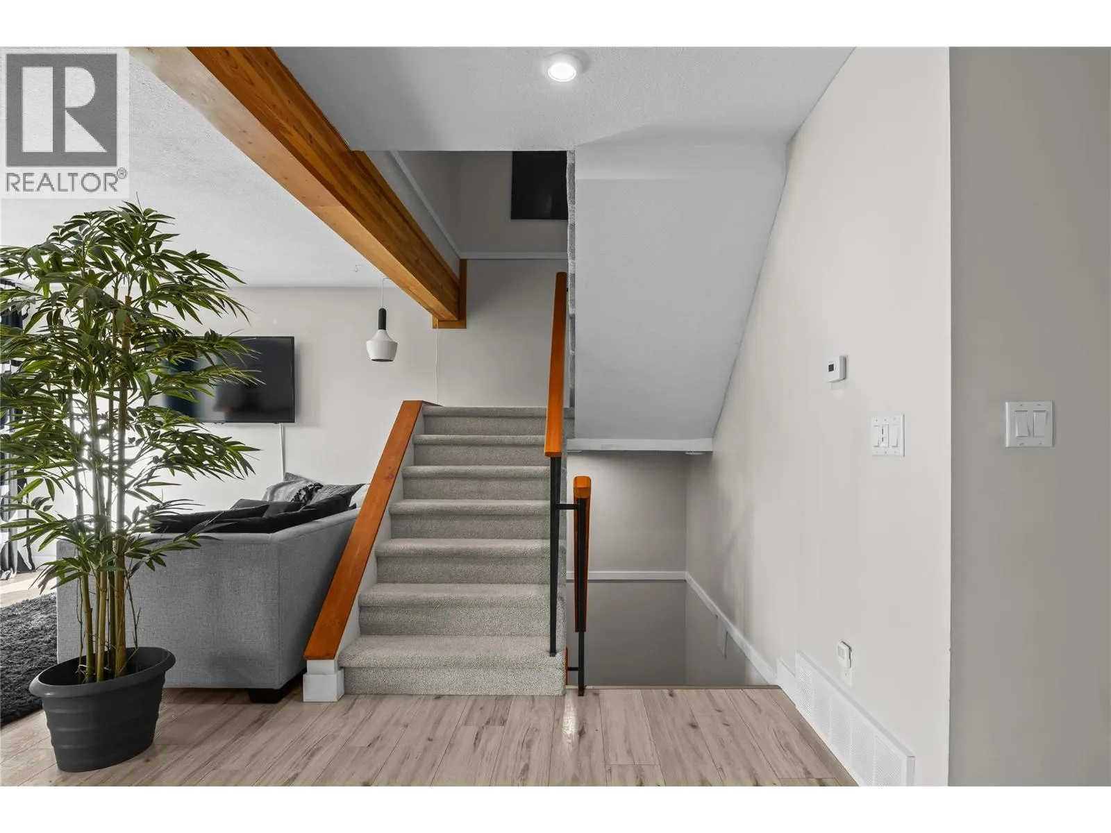 2055 Ethel Street Unit# 14