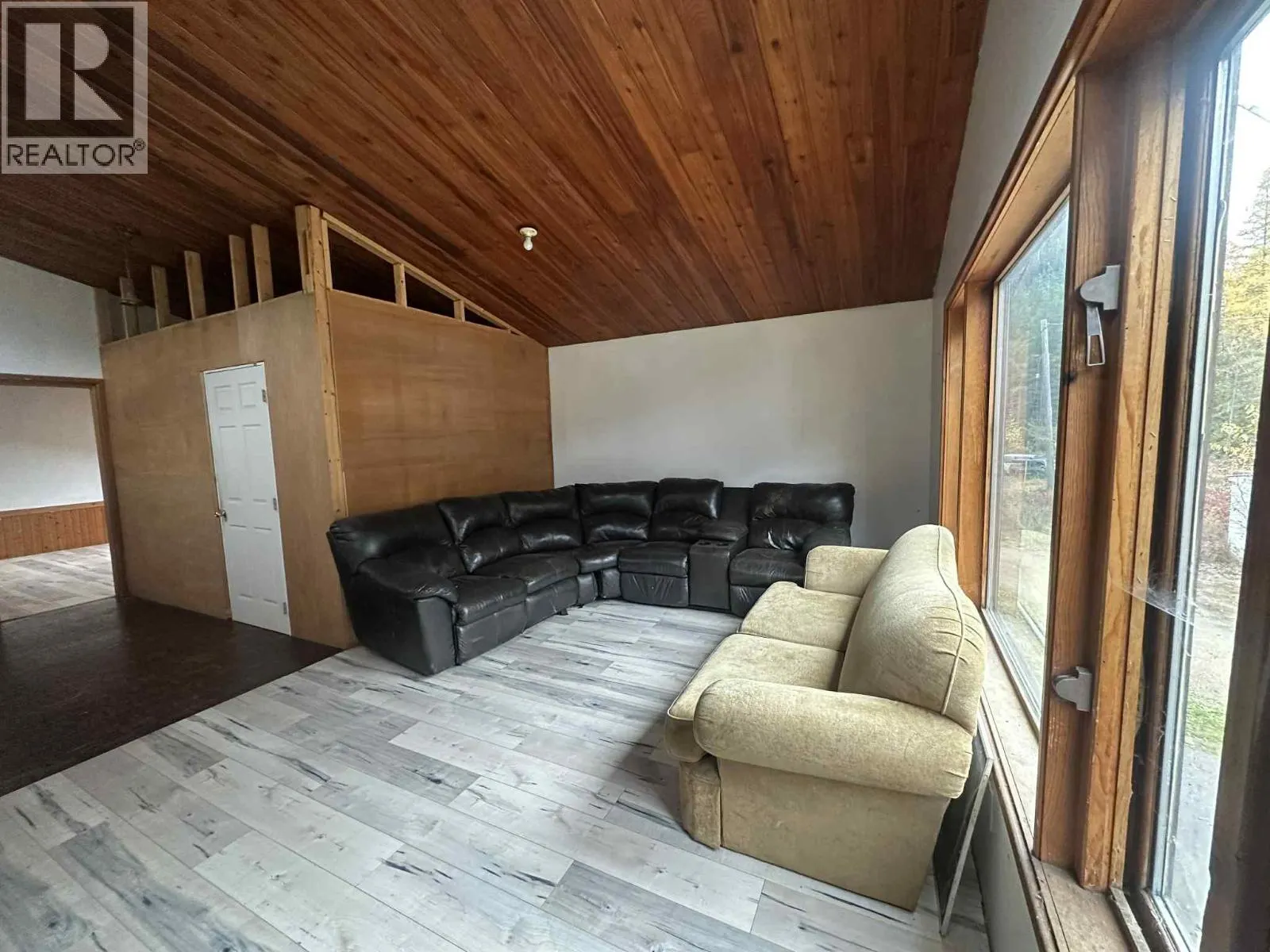 2349 Slocan Valley West Road