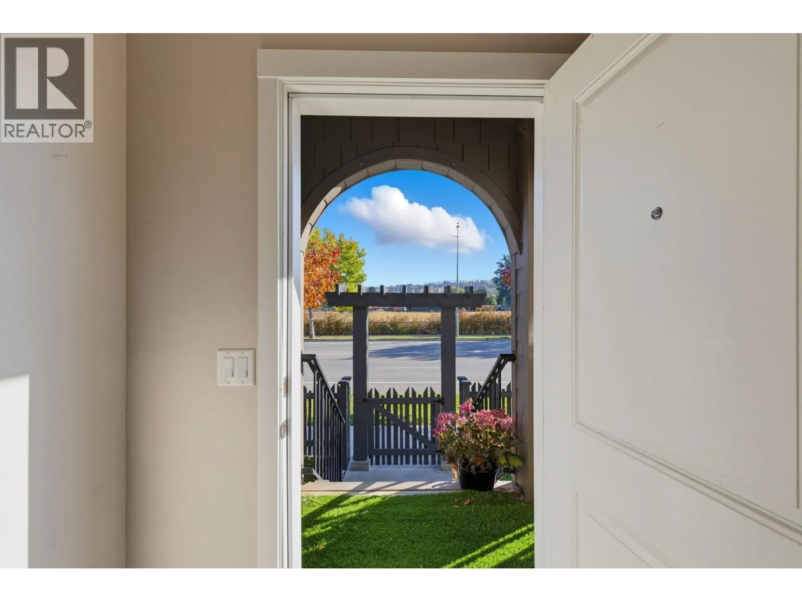 680 Old Meadows Road Unit# 53